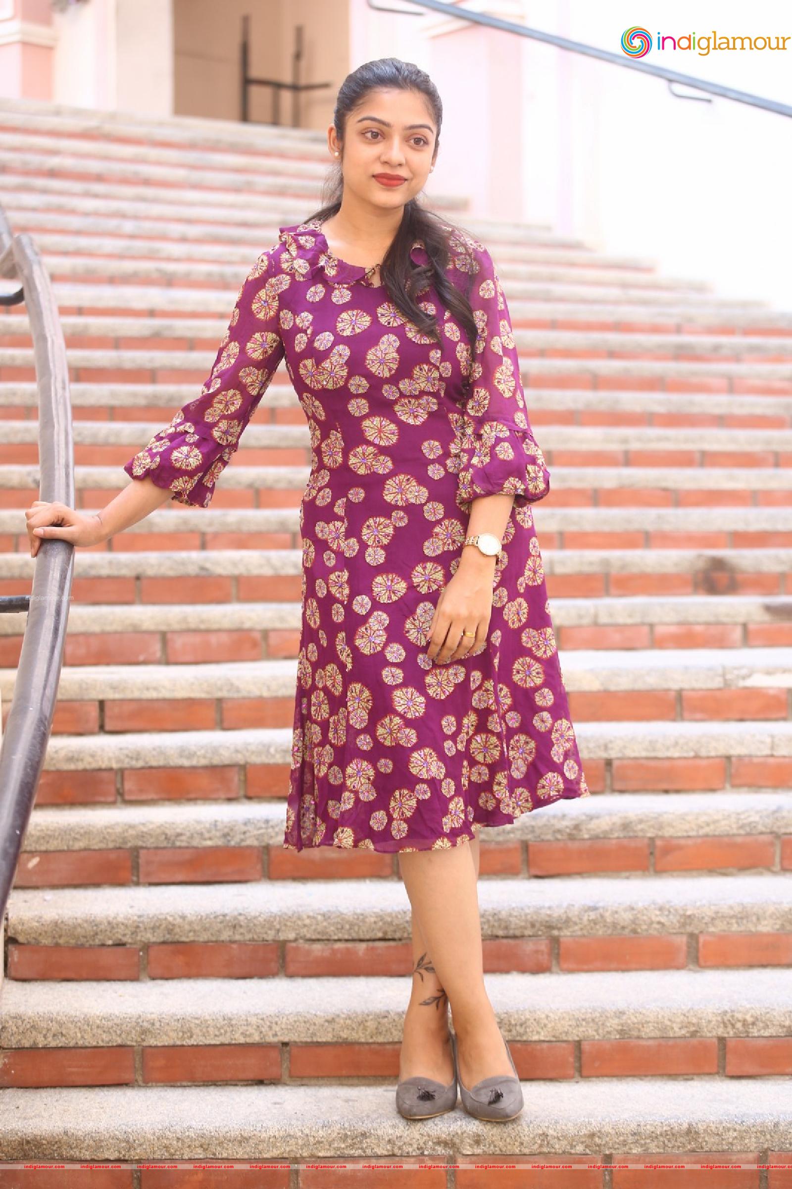 Varsha Bollamma Actress hd photo