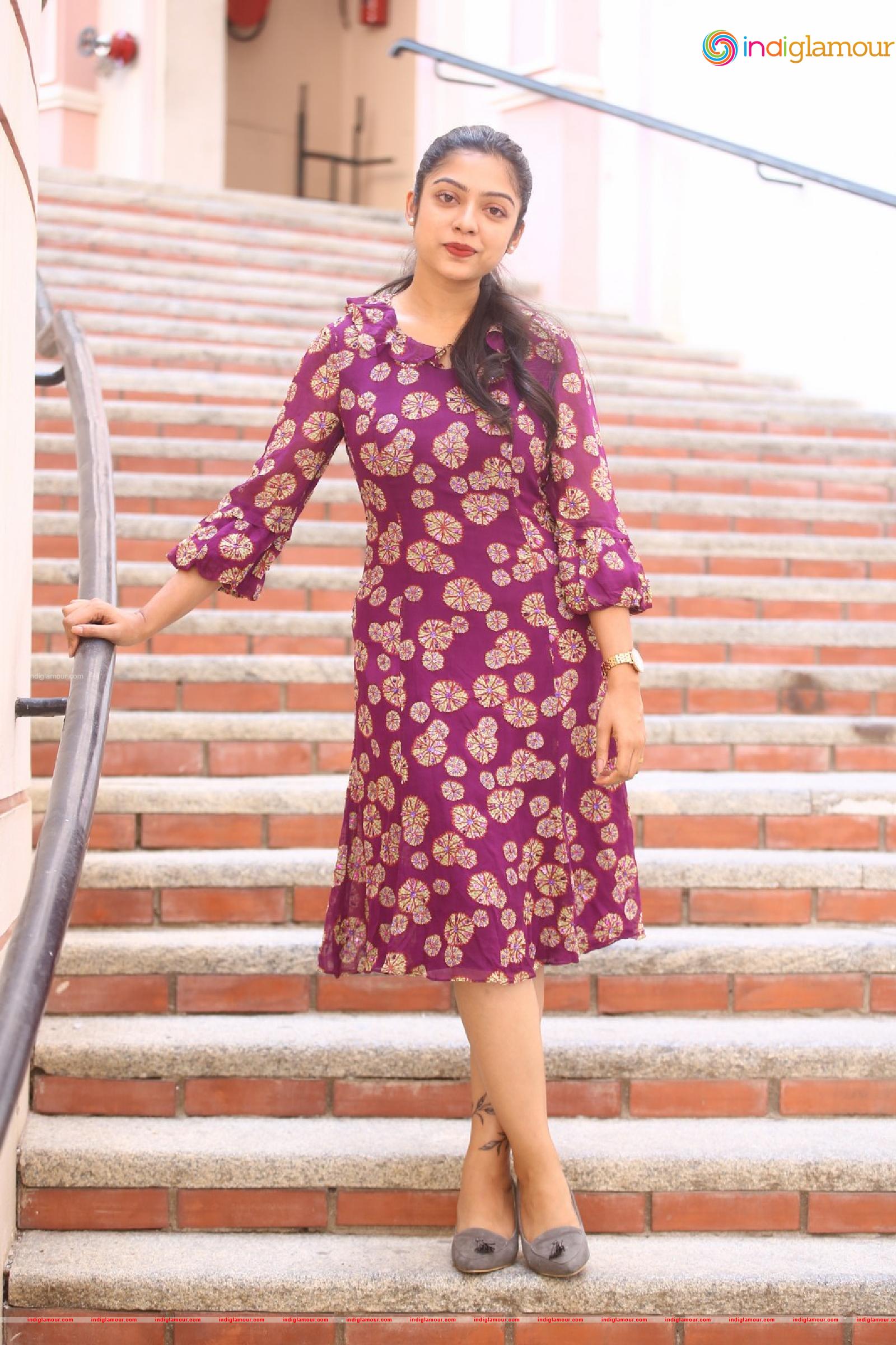 Varsha Bollamma Actress hd photo