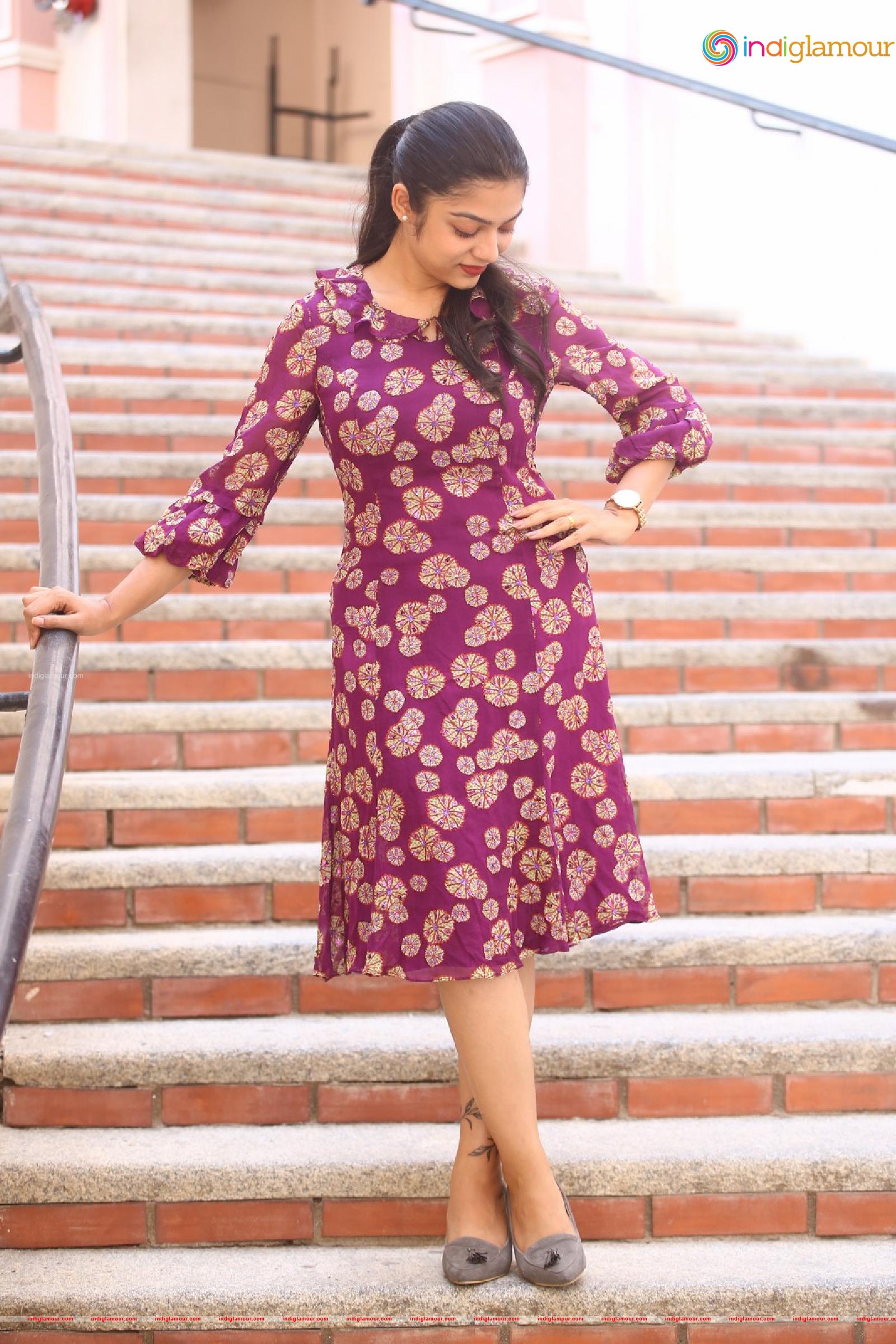 Varsha Bollamma Actress hd photo