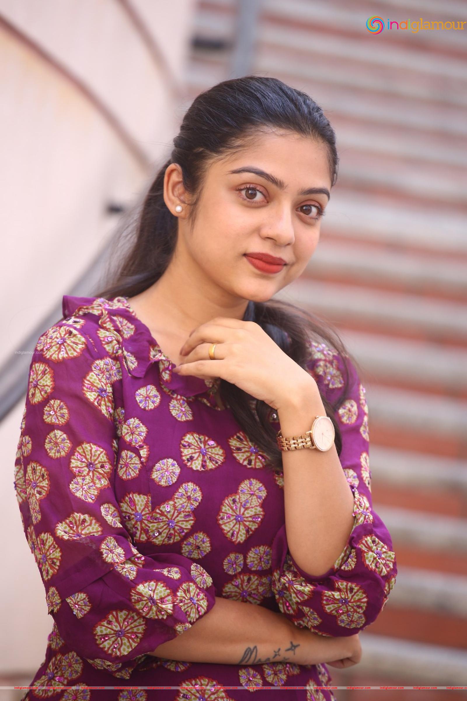 Varsha Bollamma Actress hd photo