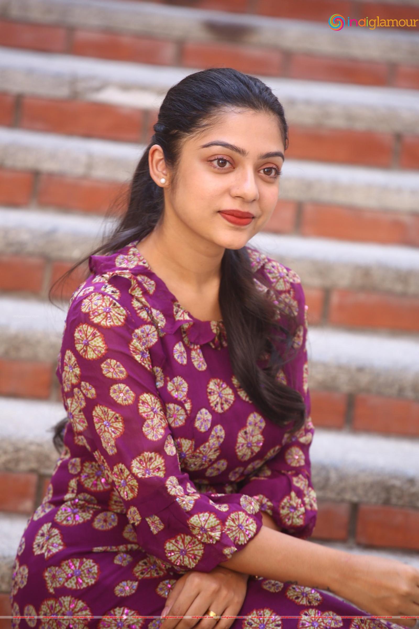 Varsha Bollamma Actress hd photo