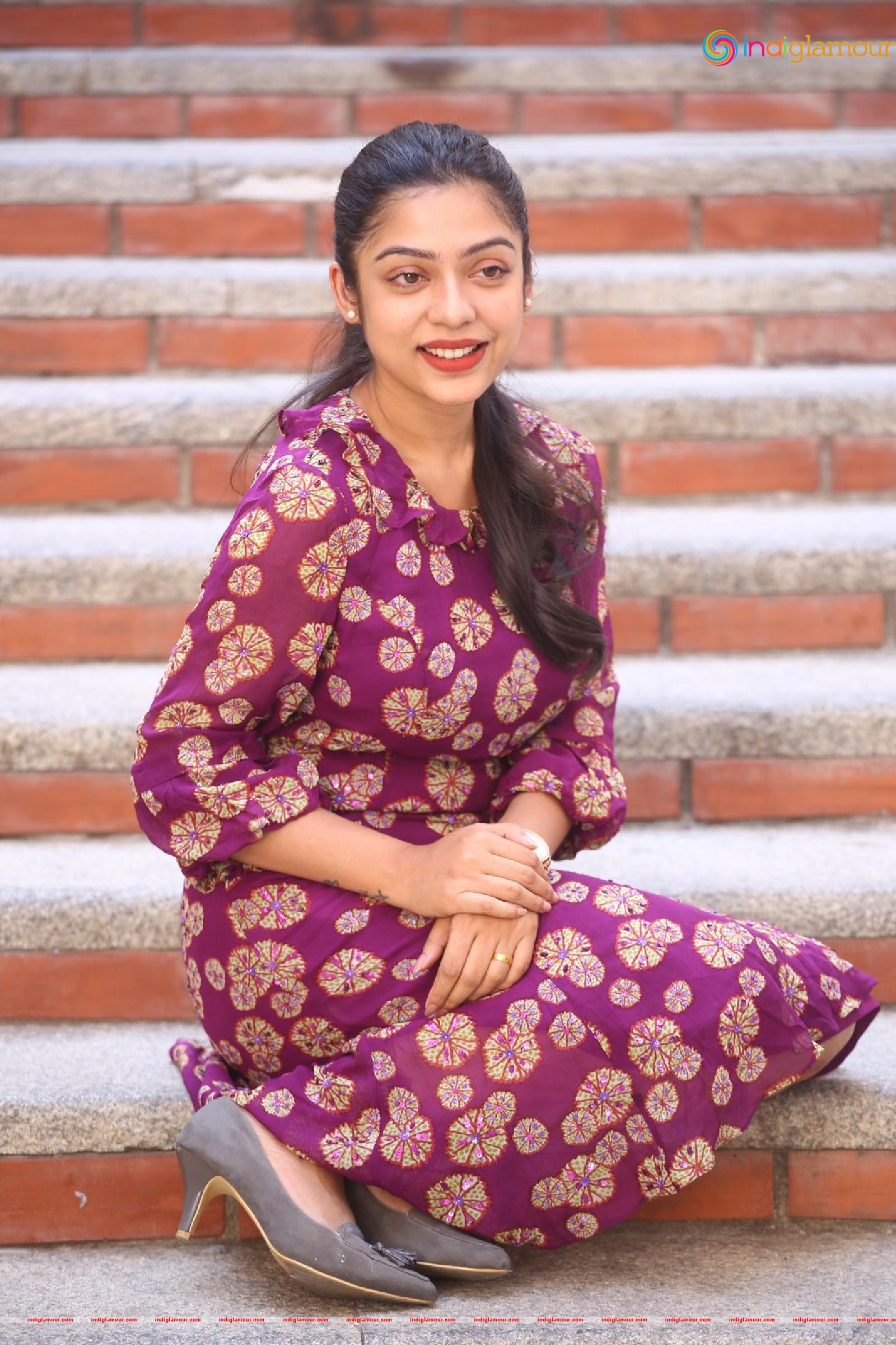 Varsha Bollamma Actress hd photo
