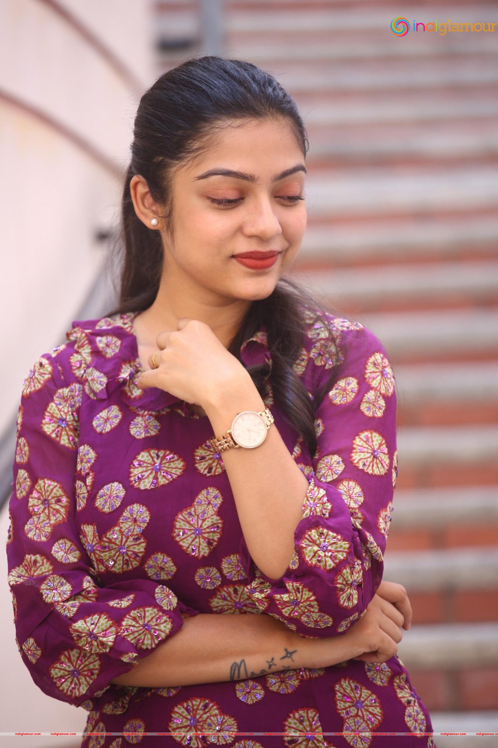 Varsha Bollamma Actress hd photo