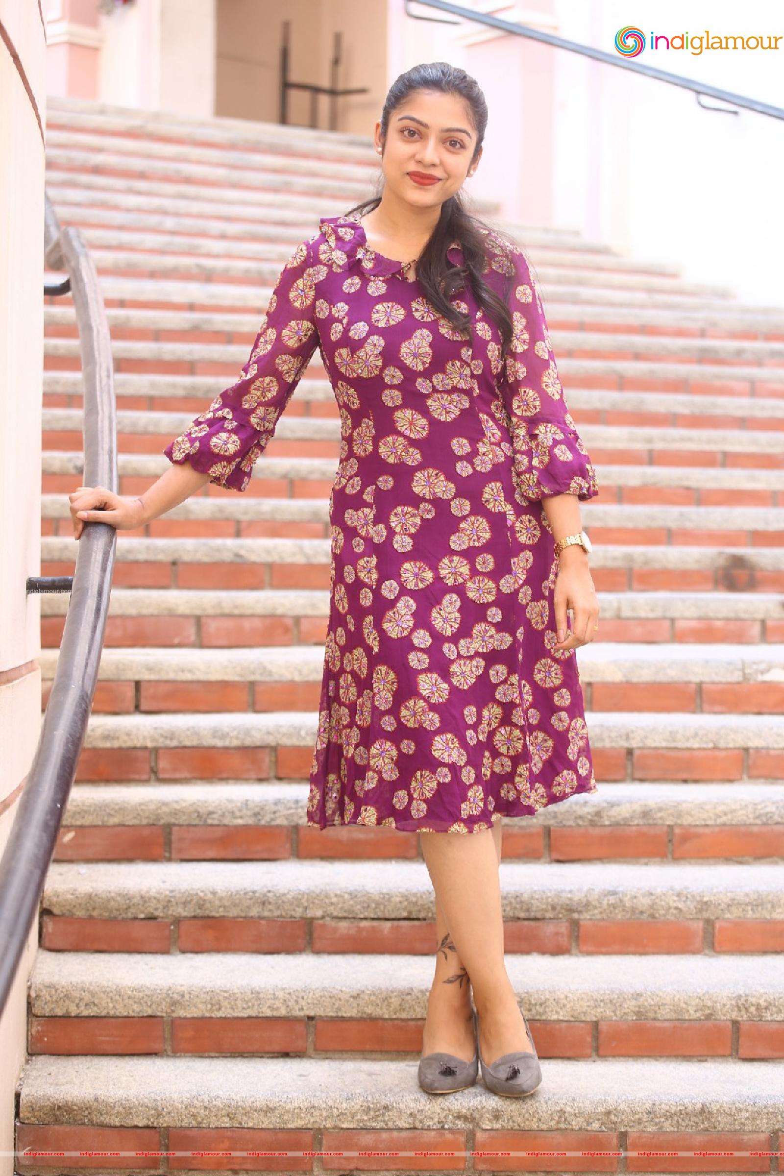Varsha Bollamma Actress hd photo