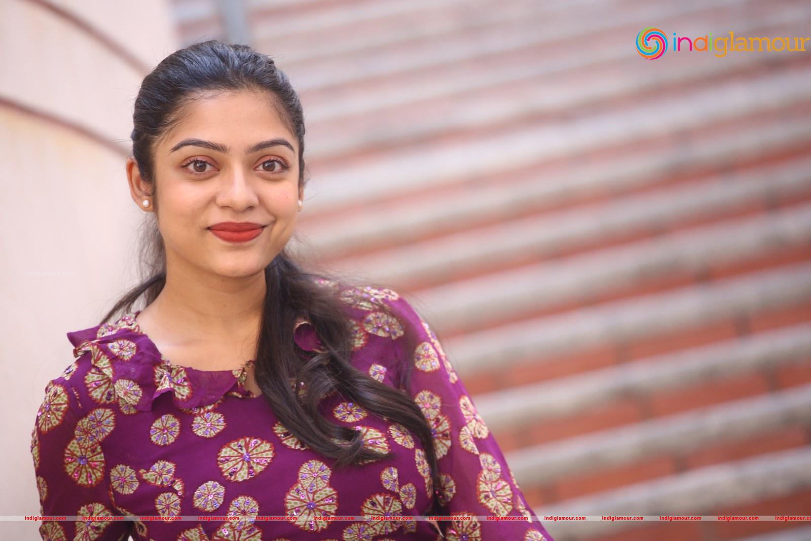 Varsha Bollamma Actress hd photo