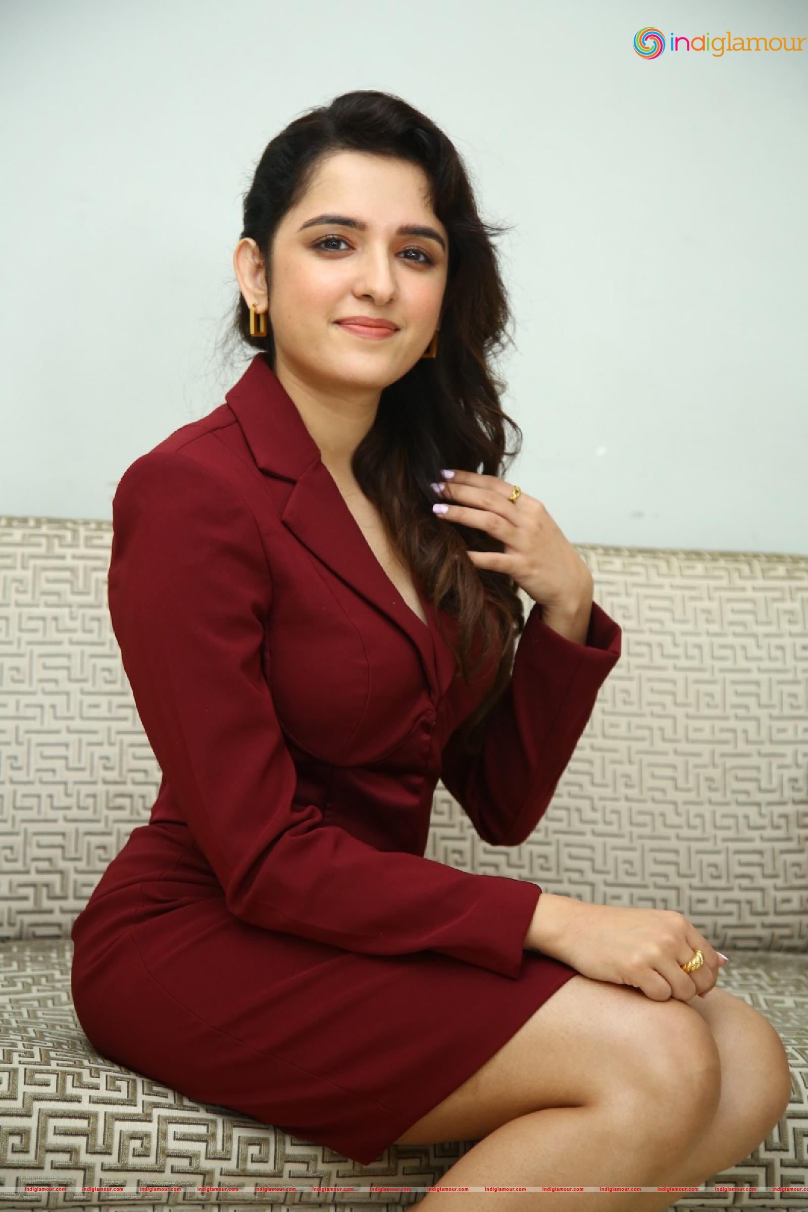 Shirley Setia Actress hd photo