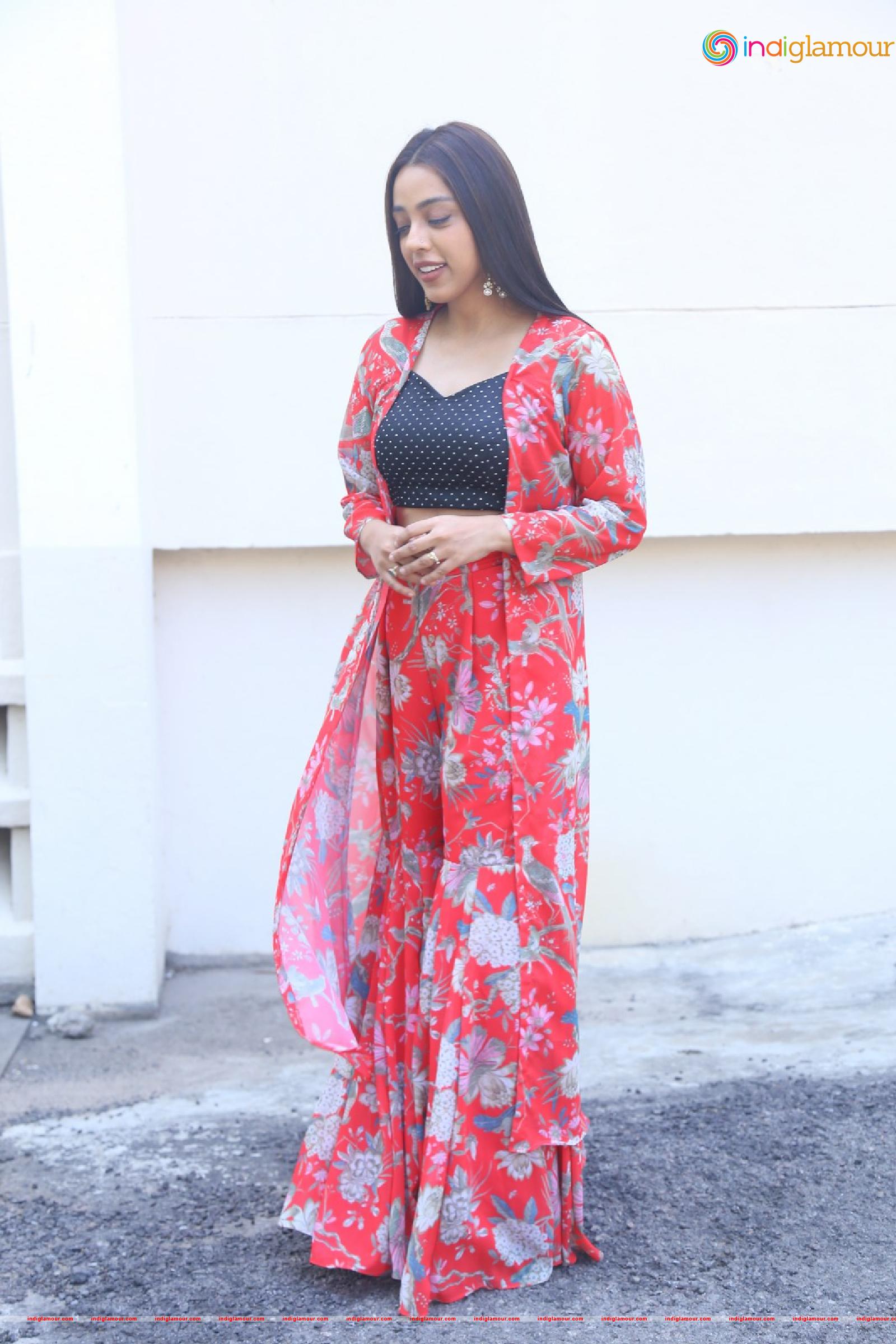 Deviyani Sharma Actress hd photo