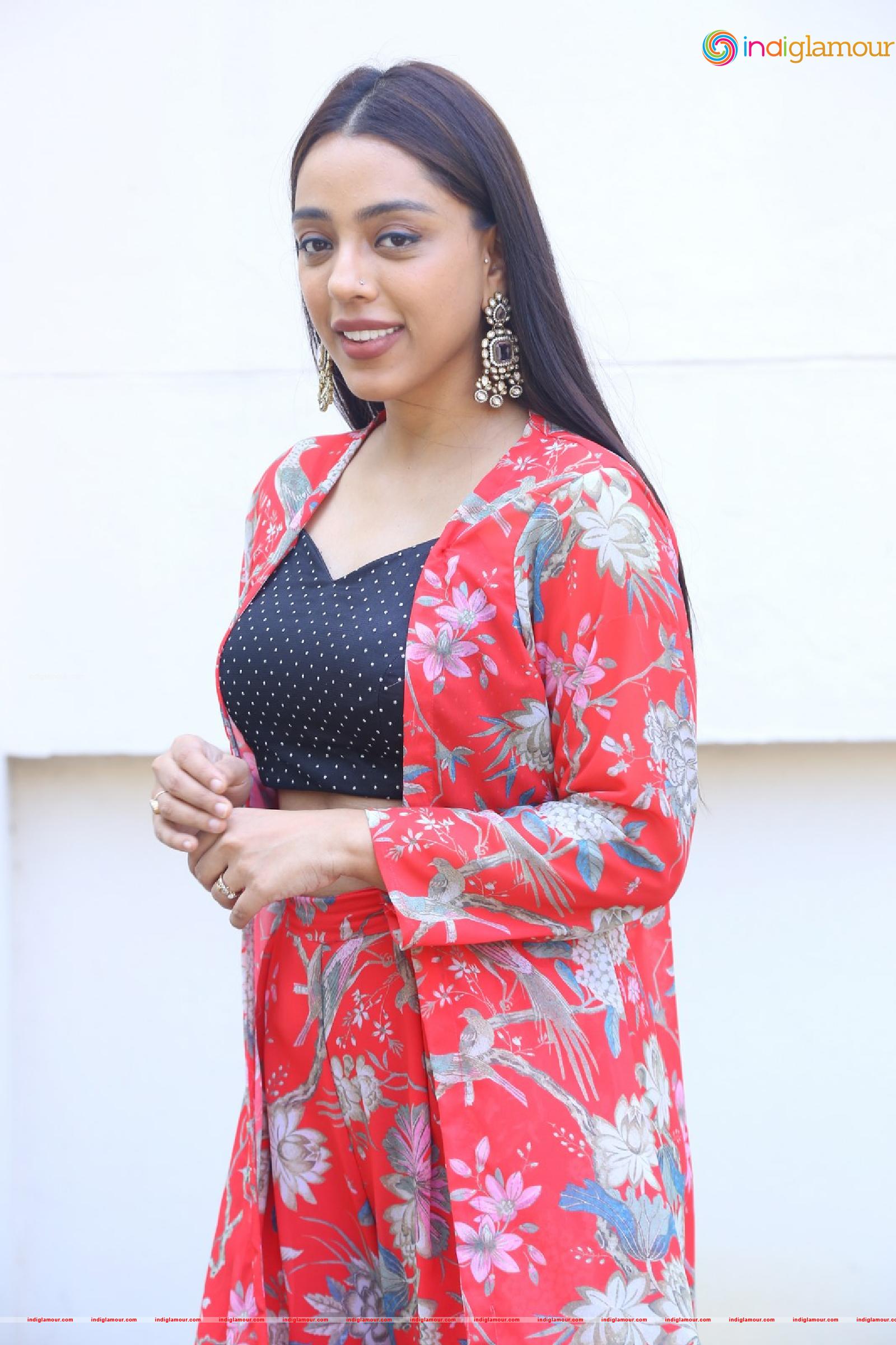 Deviyani Sharma Actress hd photo
