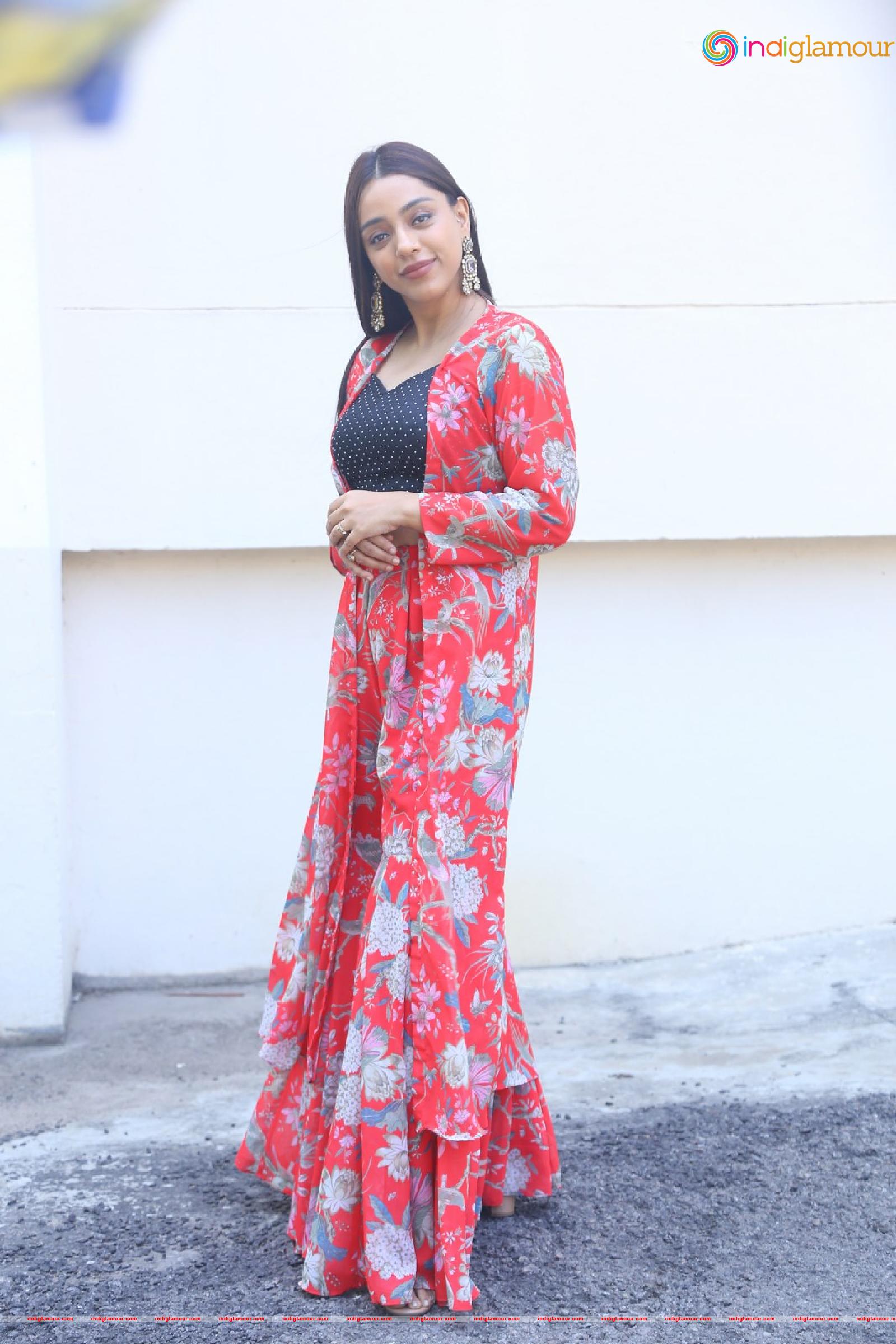 Deviyani Sharma Actress hd photo