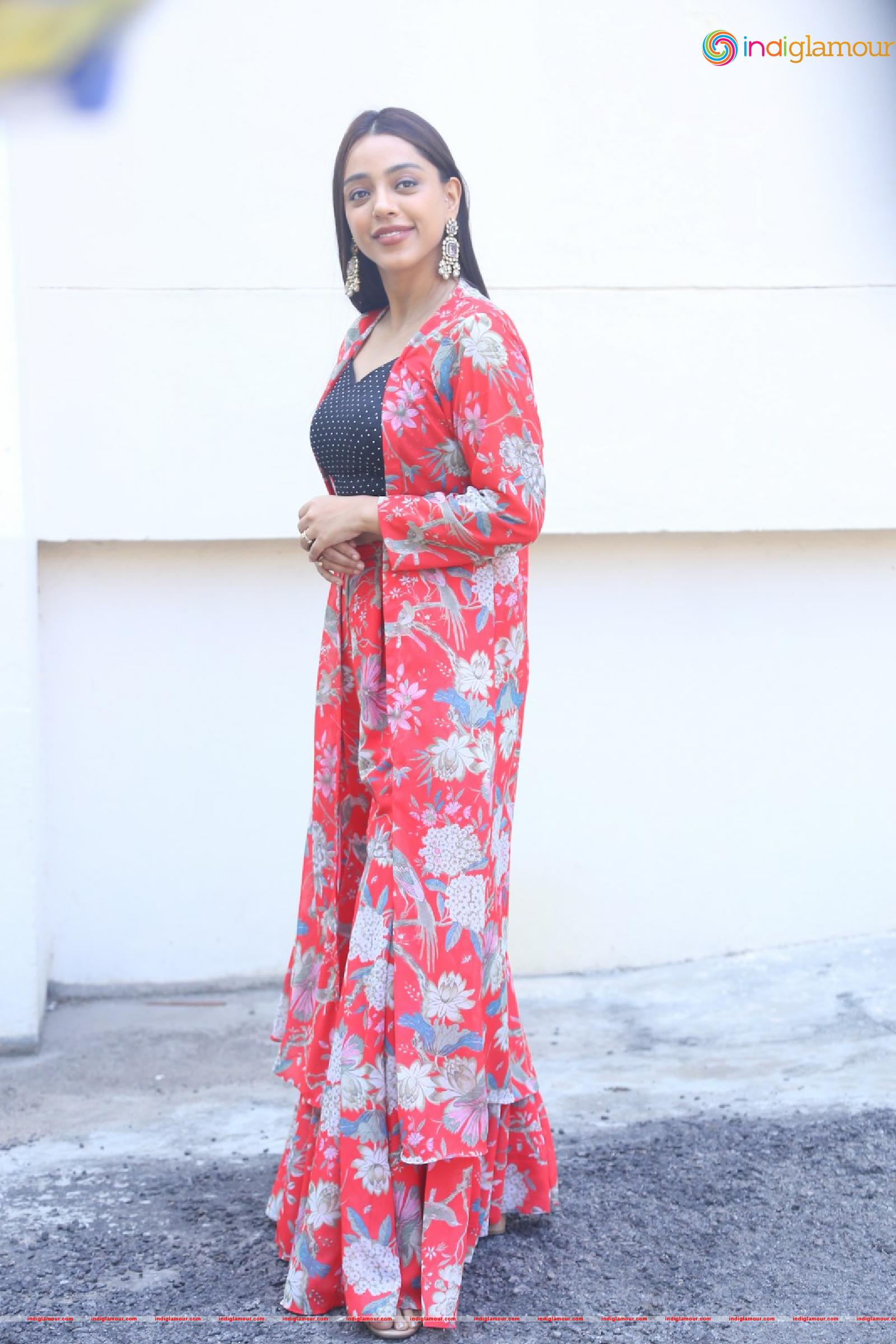 Deviyani Sharma Actress hd photo