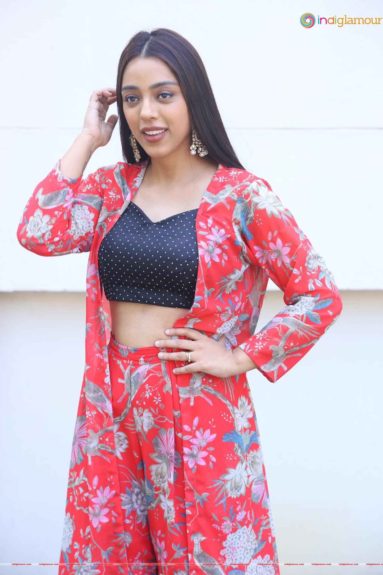 Deviyani Sharma Actress hd photo