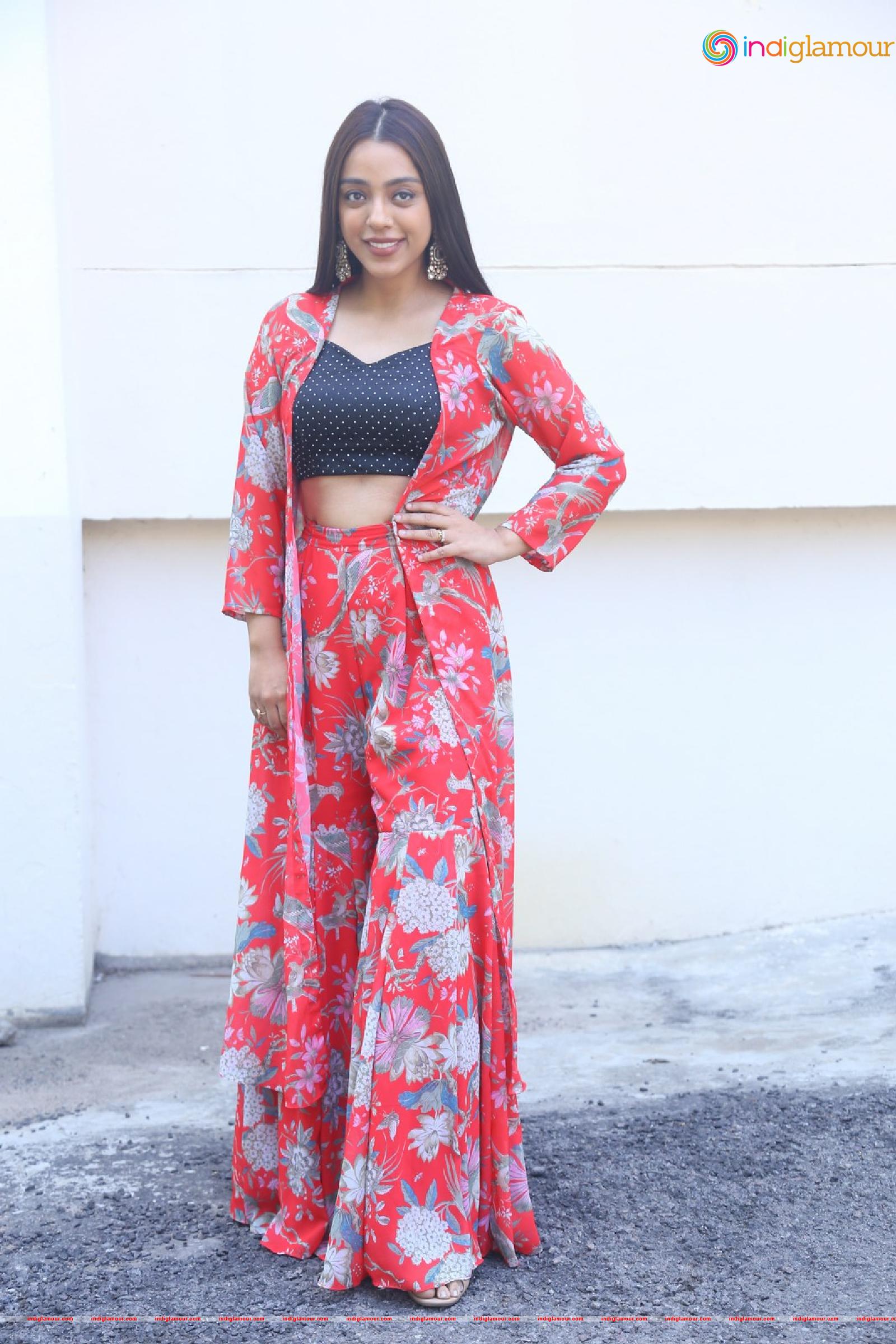 Deviyani Sharma Actress hd photo