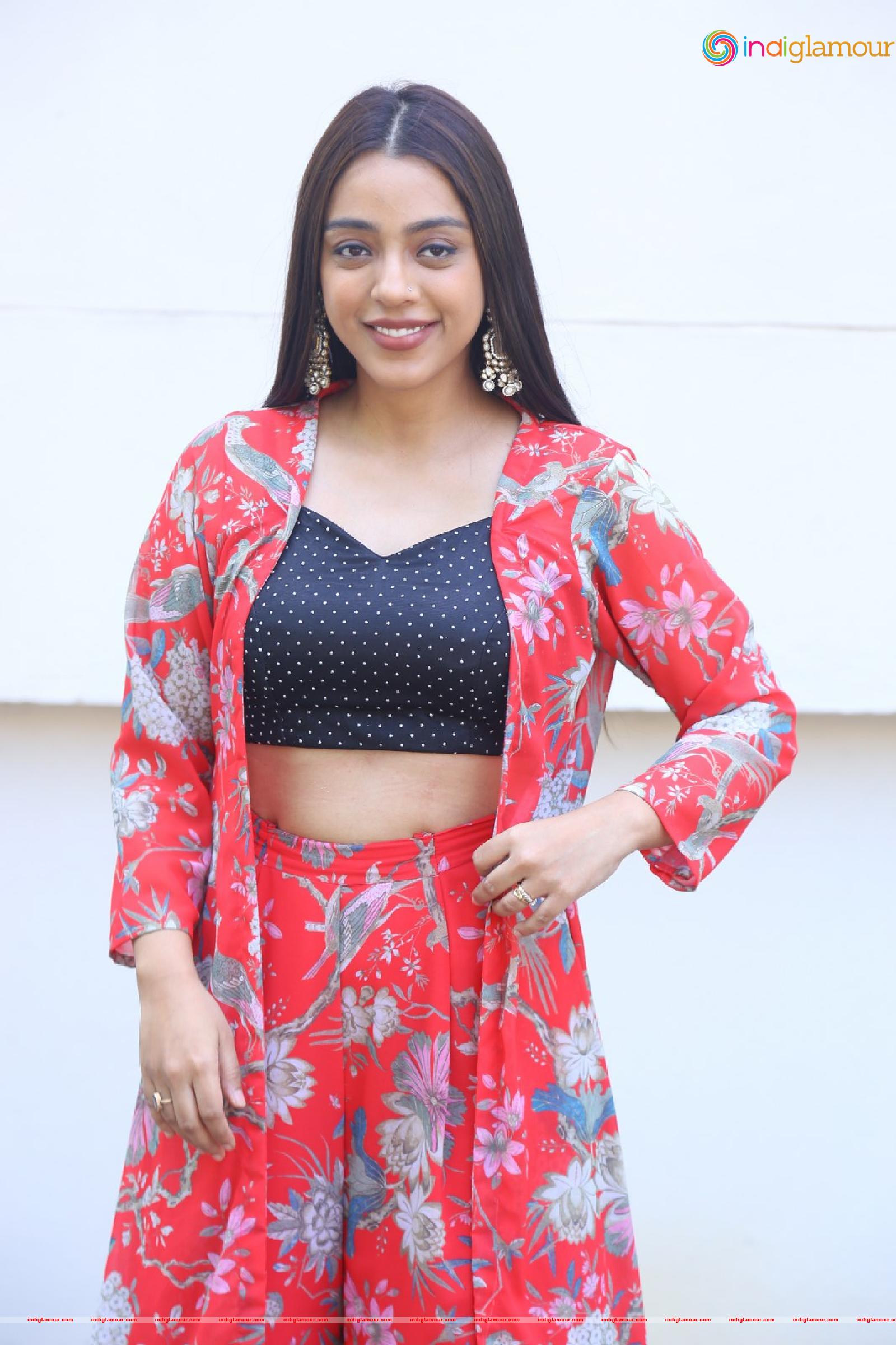 Deviyani Sharma Actress hd photo