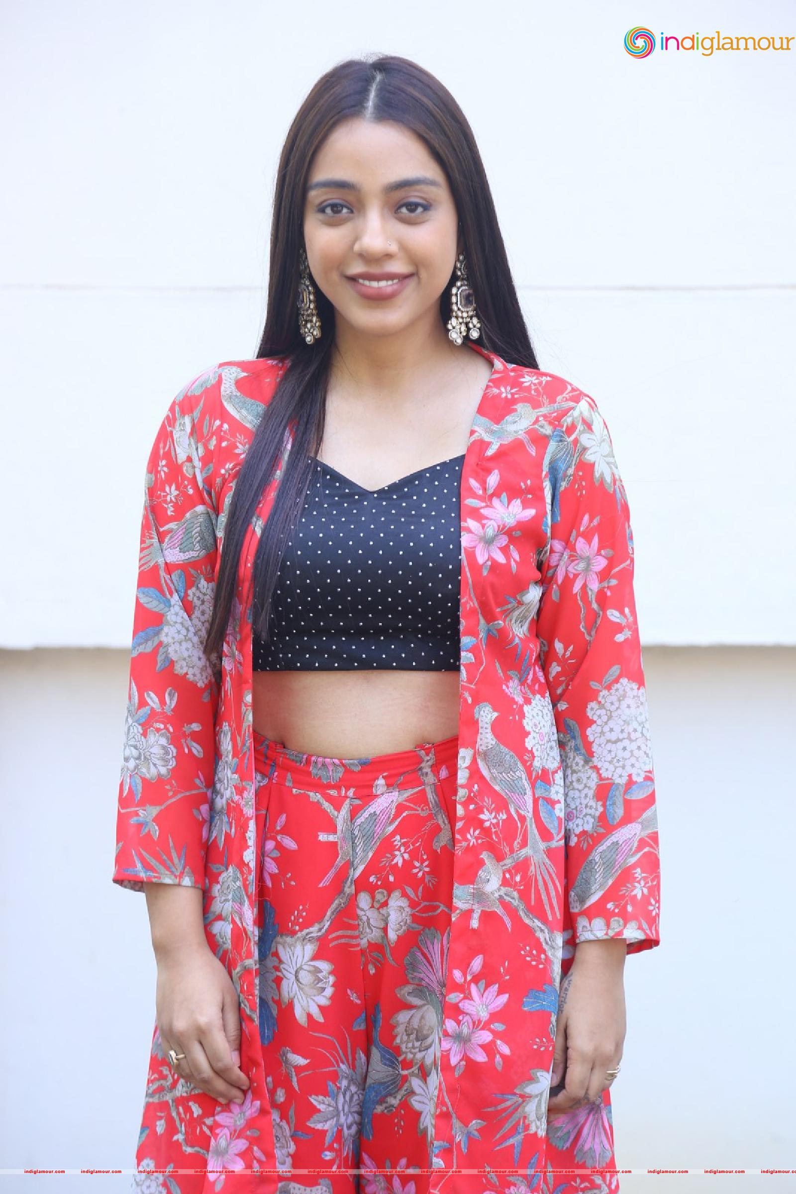 Deviyani Sharma Actress hd photo