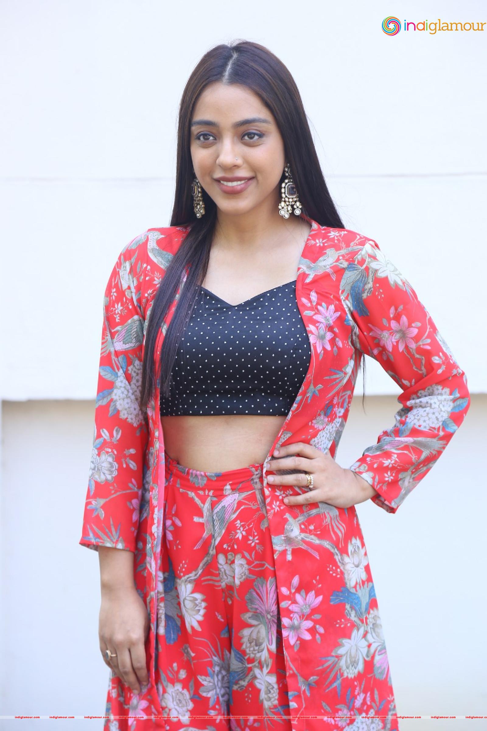 Deviyani Sharma Actress hd photo