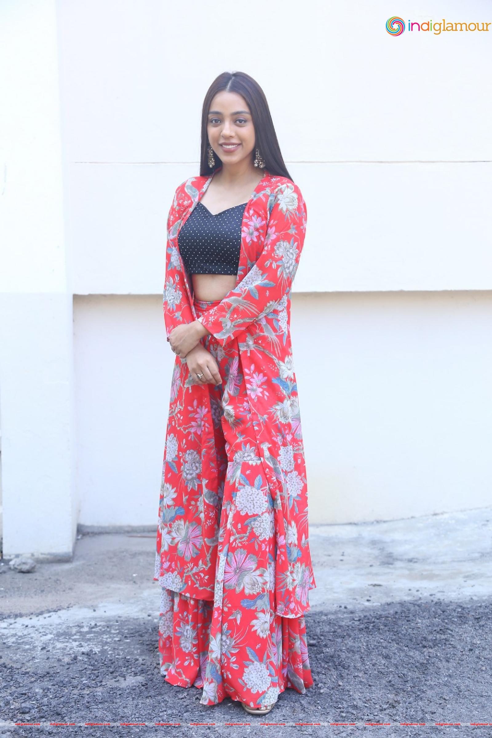 Deviyani Sharma Actress hd photo