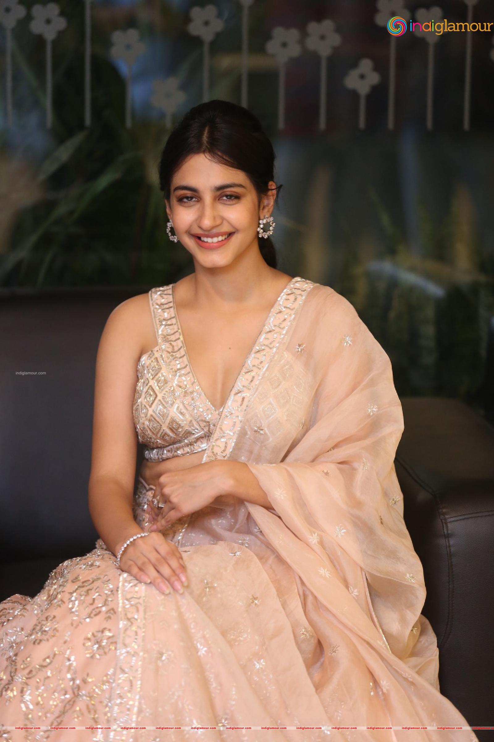 Pragati Srivastava Actress hd photo