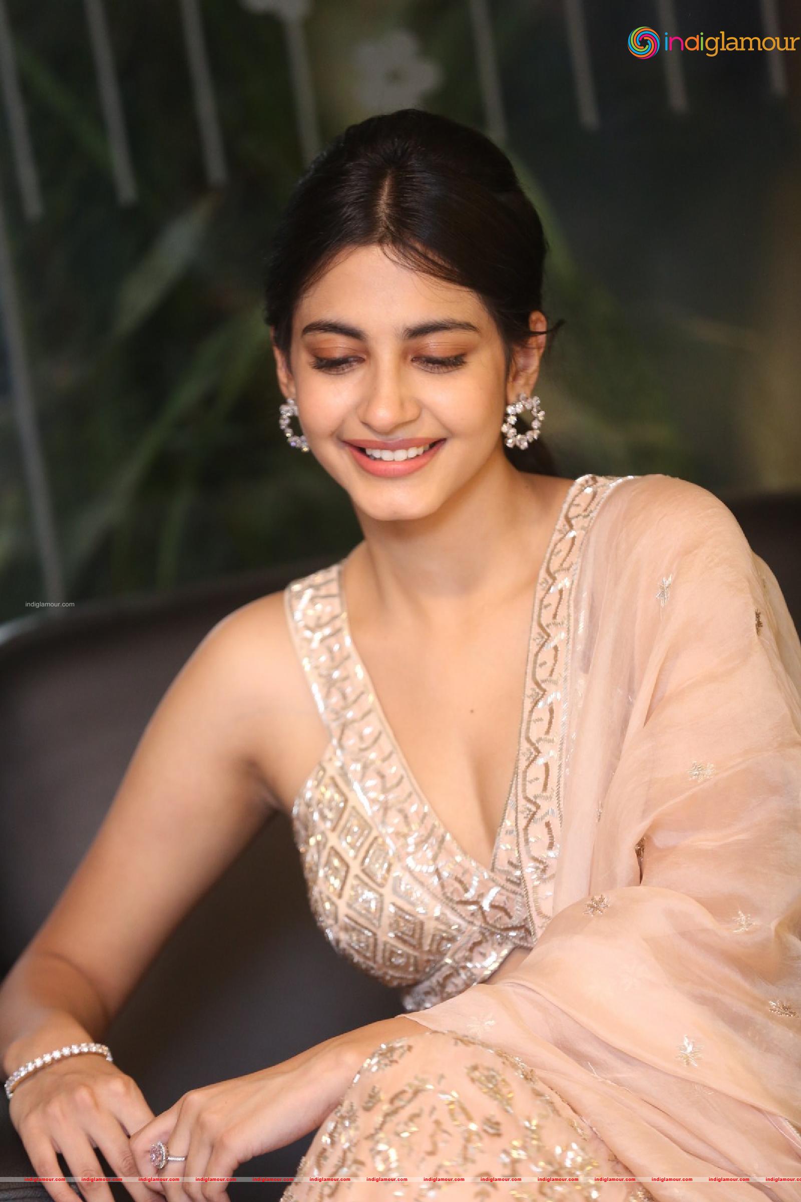 Pragati Srivastava Actress hd photo