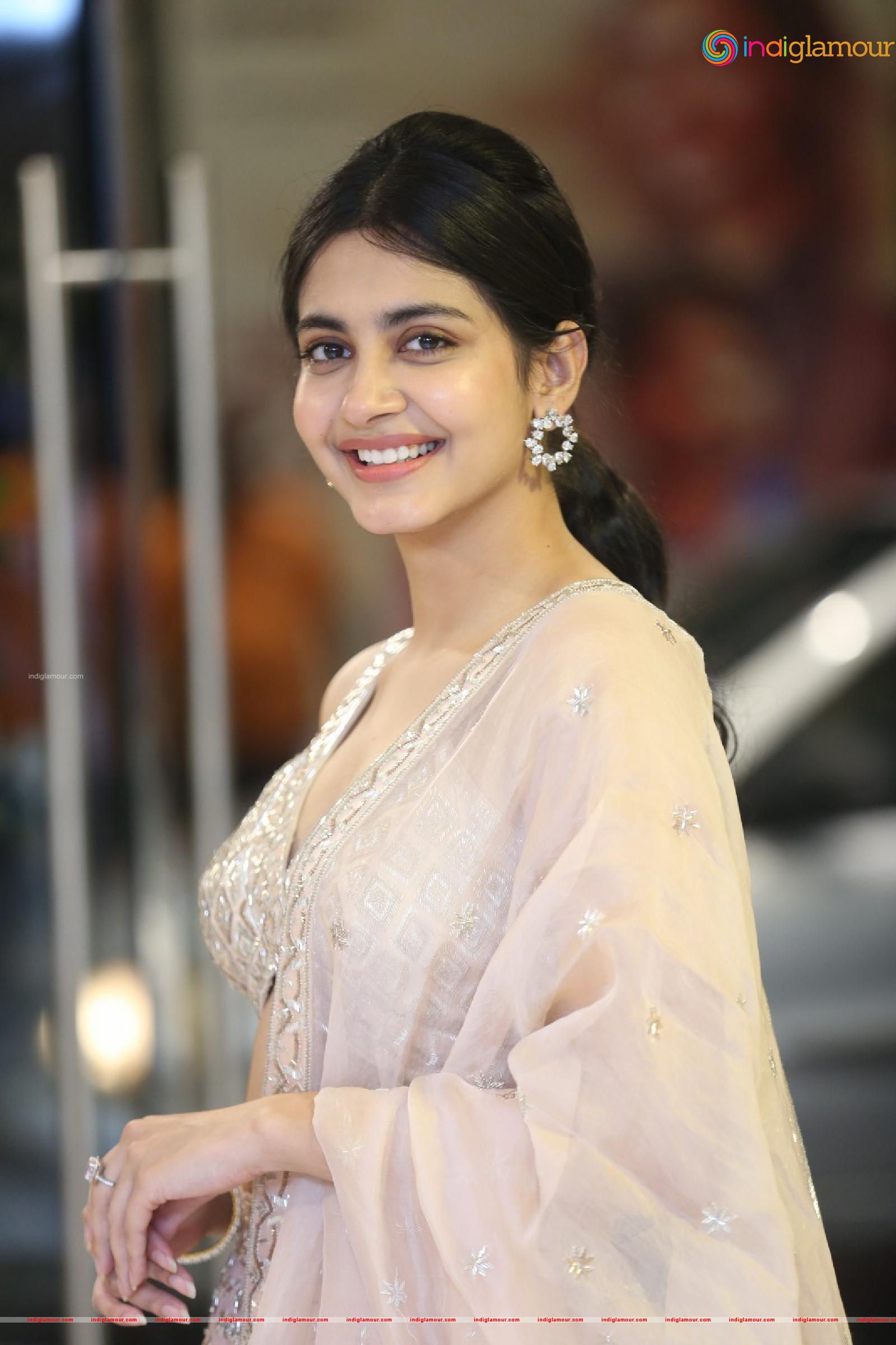 Pragati Srivastava Actress hd photo