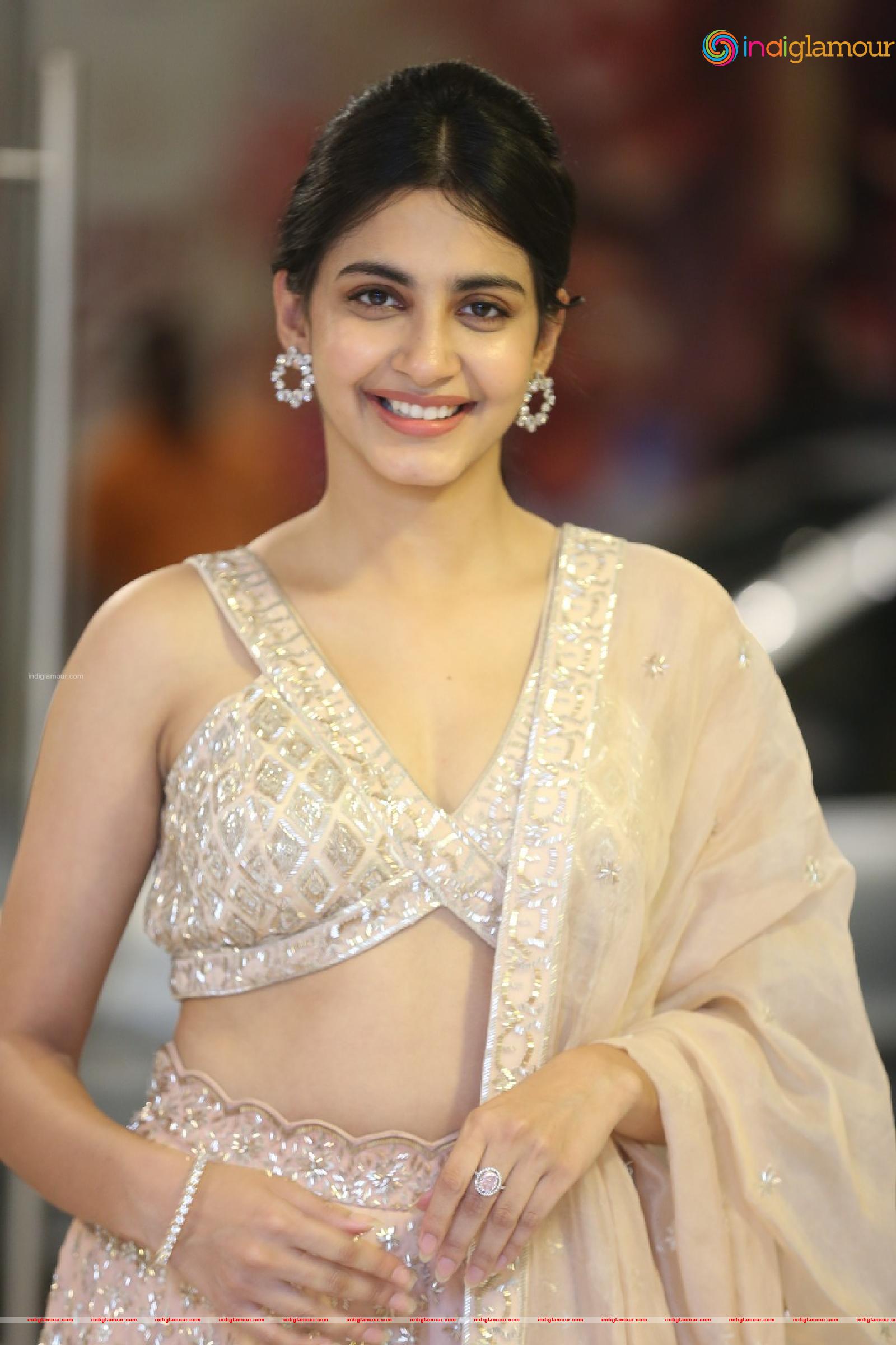 Pragati Srivastava Actress hd photo