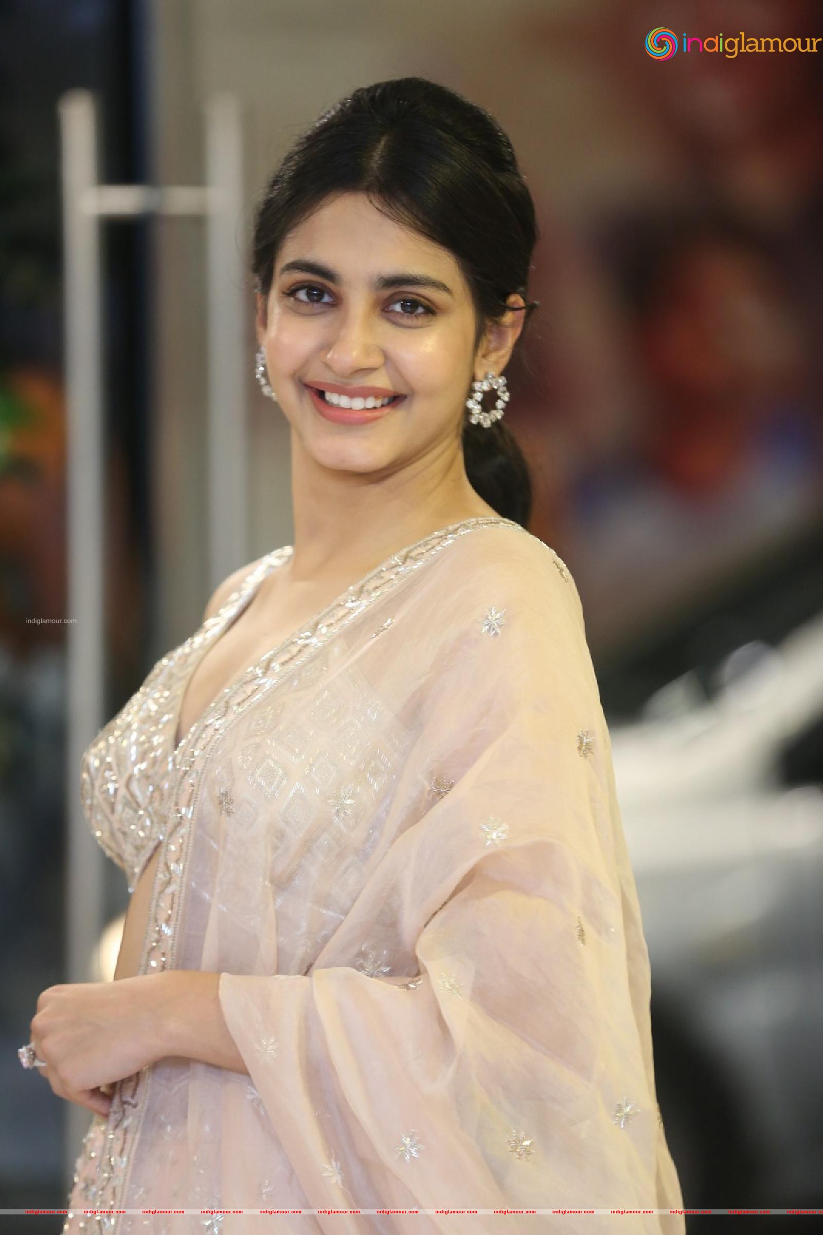 Pragati Srivastava Actress hd photo