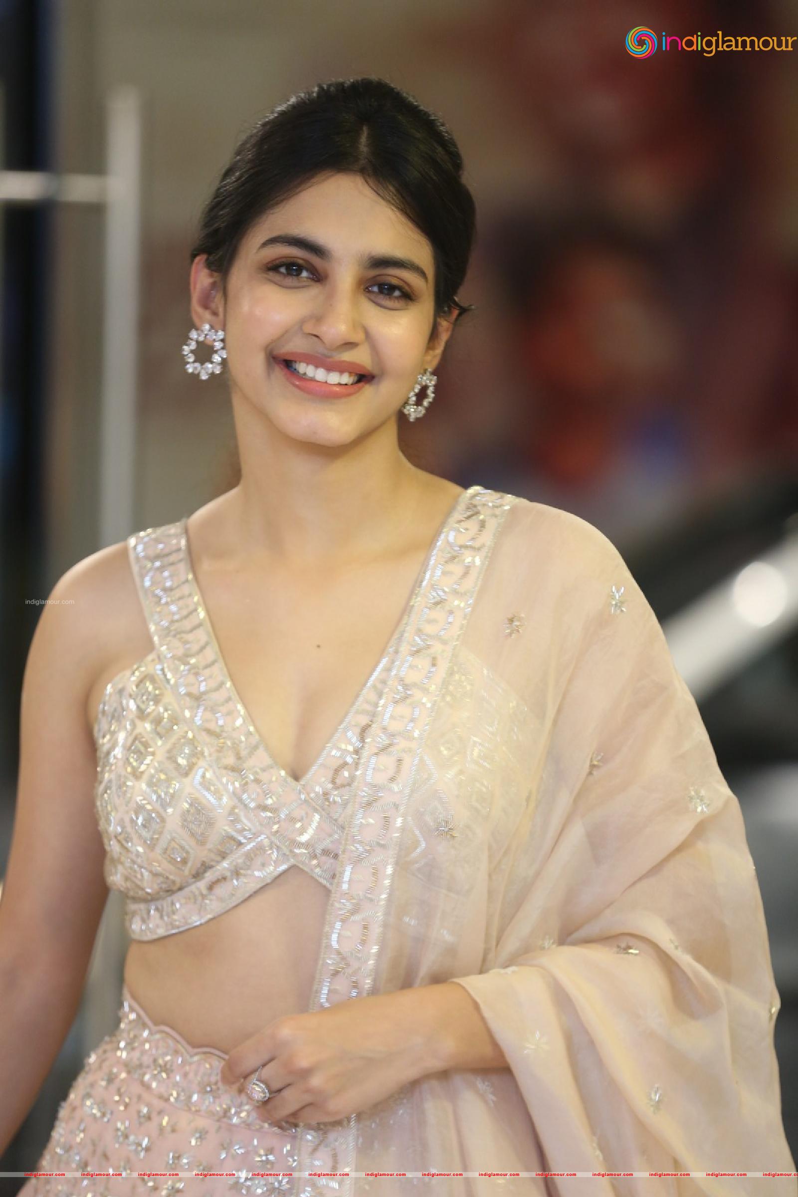 Pragati Srivastava Actress hd photo