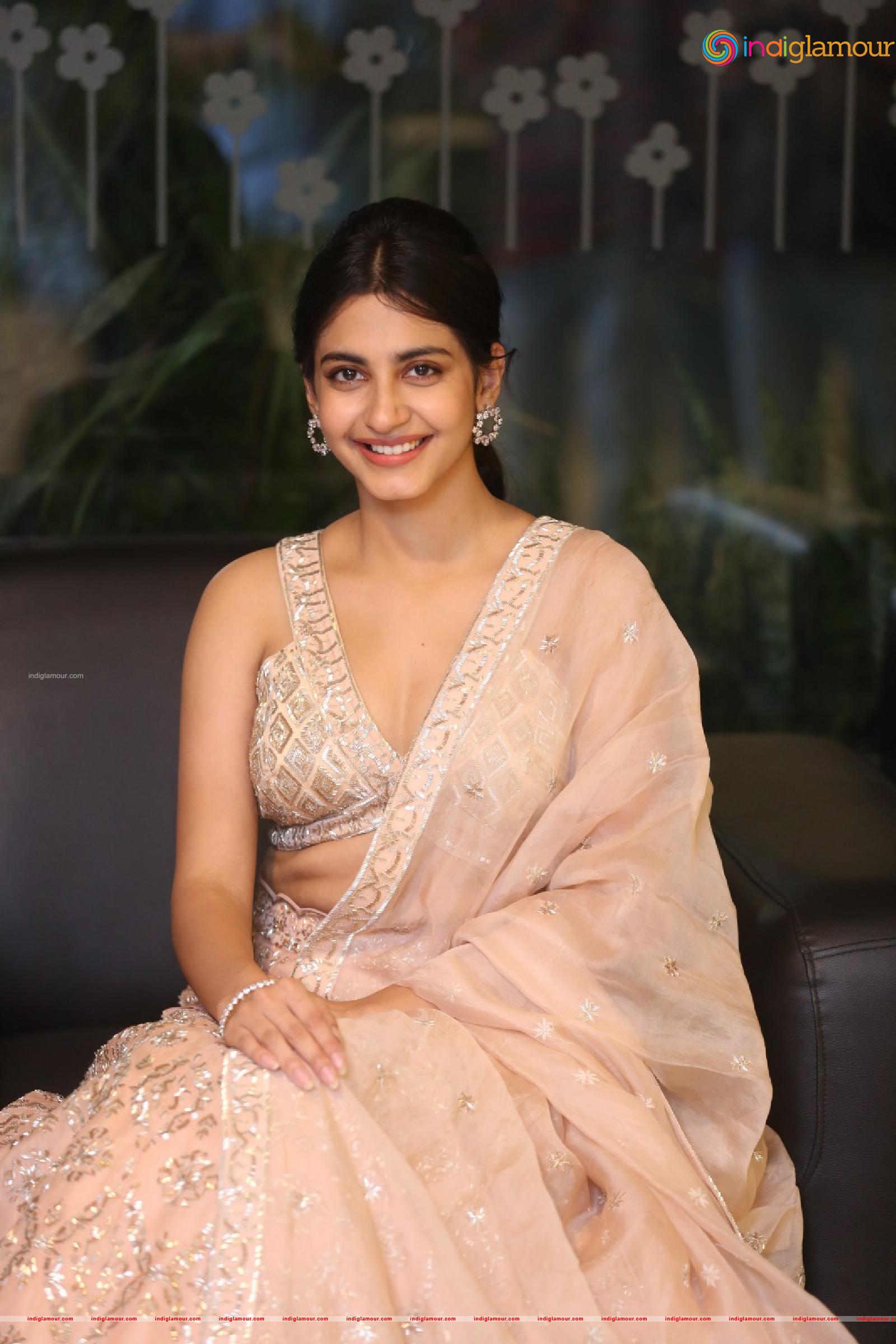 Pragati Srivastava Actress hd photo