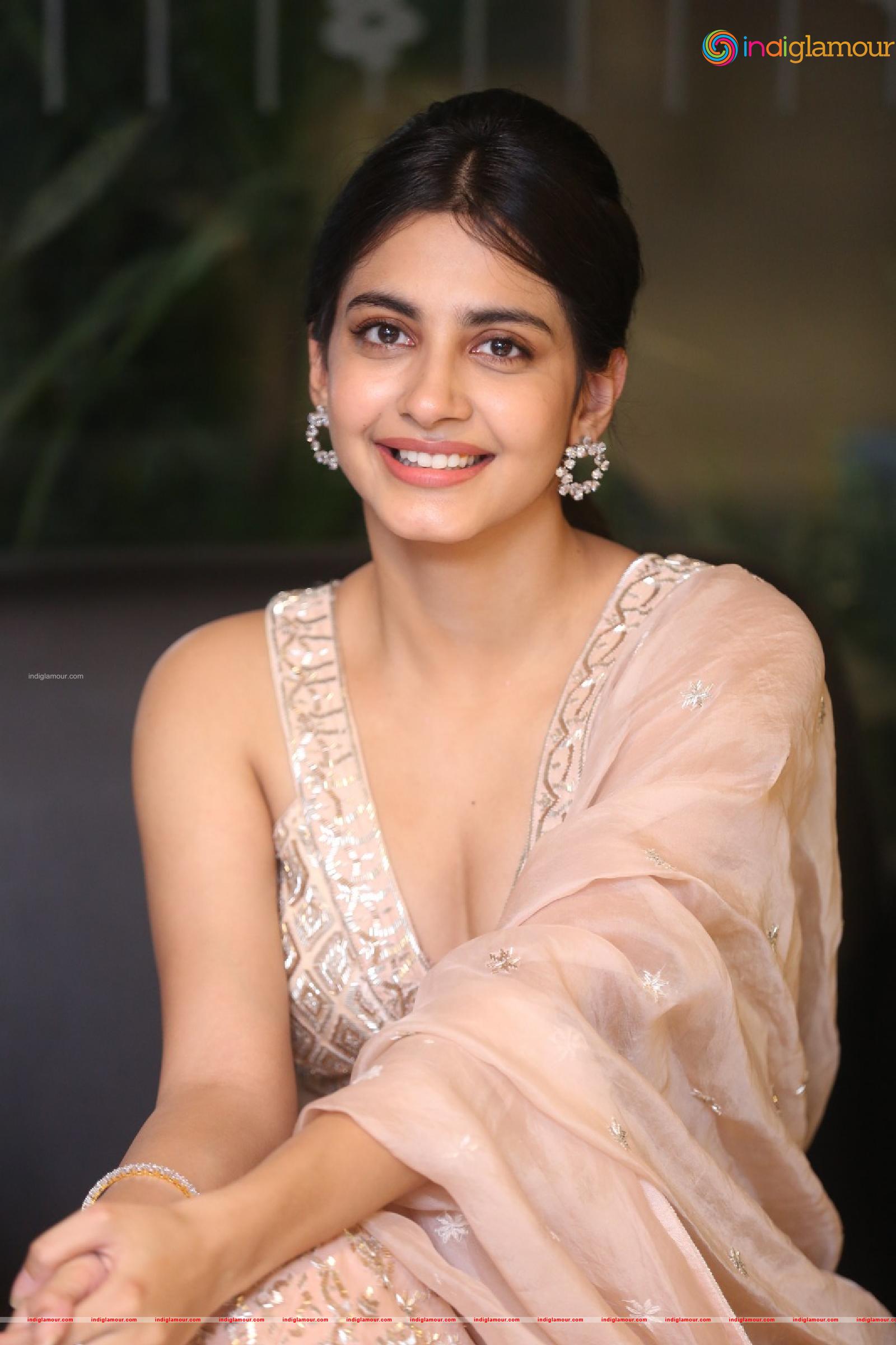 Pragati Srivastava Actress hd photo