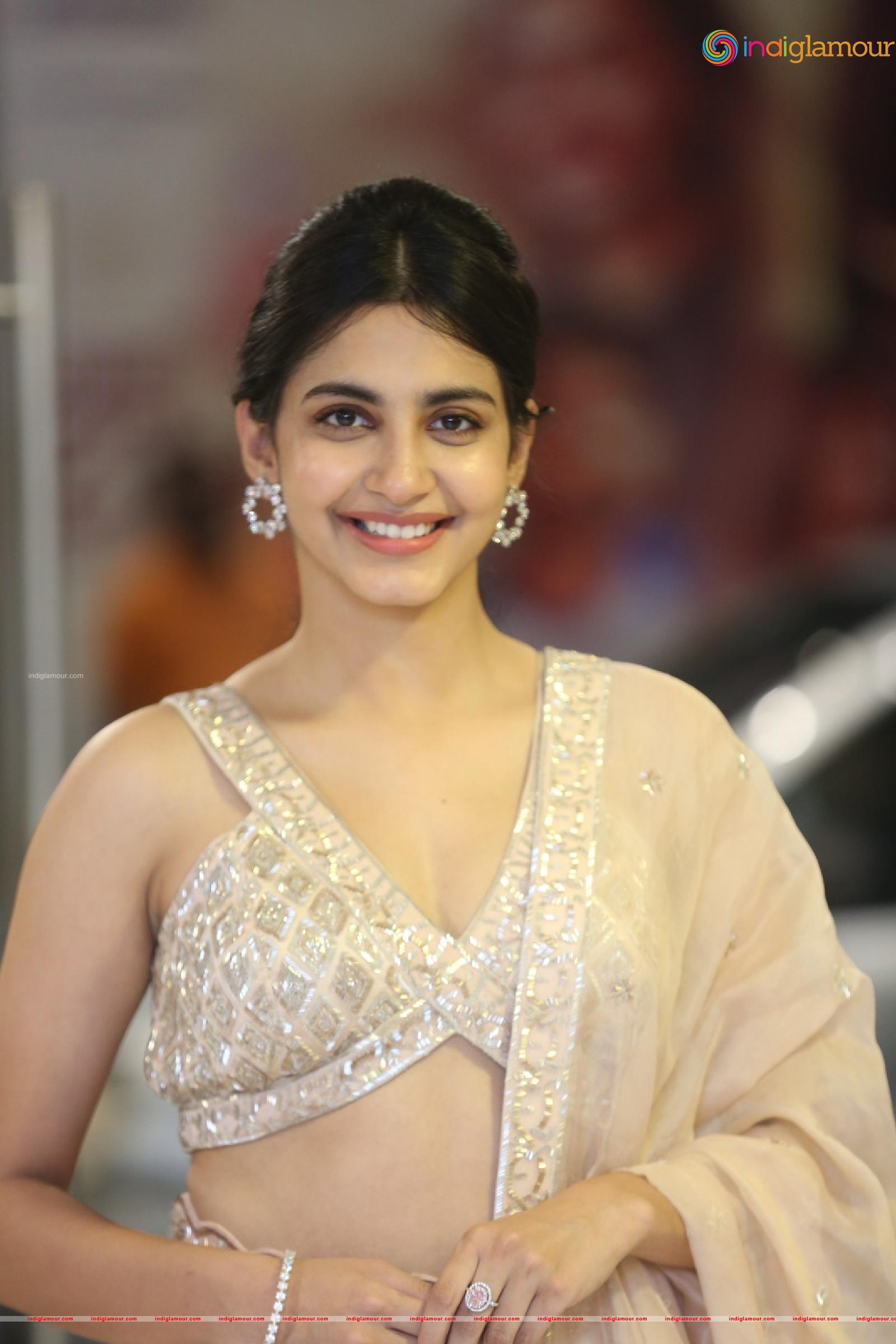 Pragati Srivastava Actress hd photo