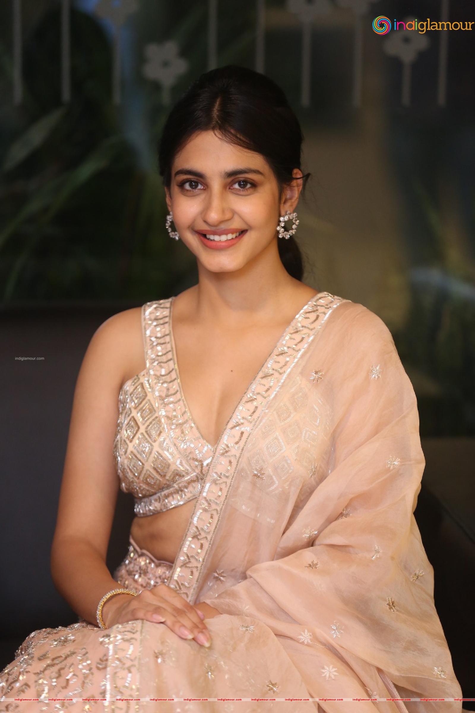 Pragati Srivastava Actress hd photo