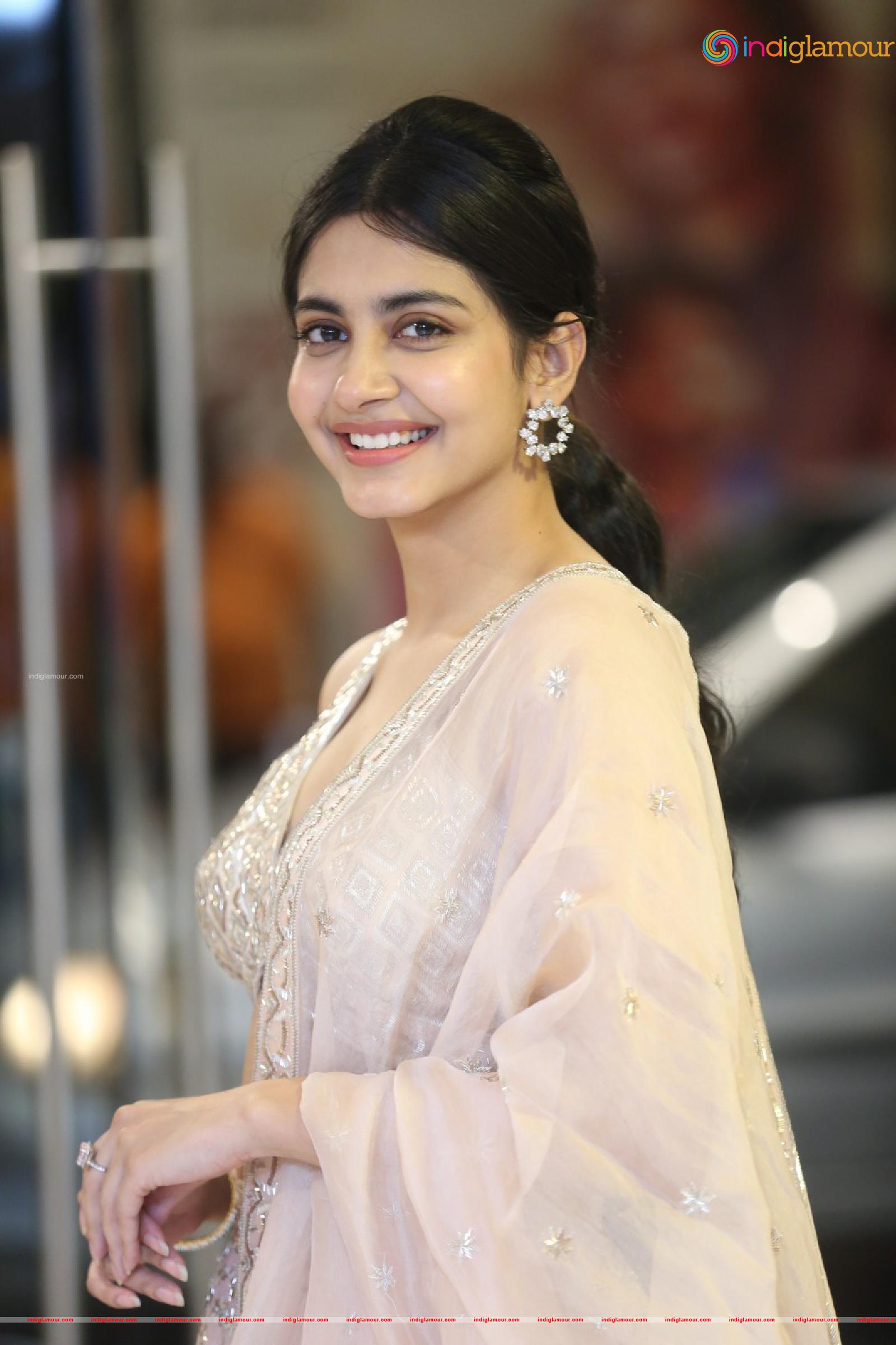 Pragati Srivastava Actress hd photo