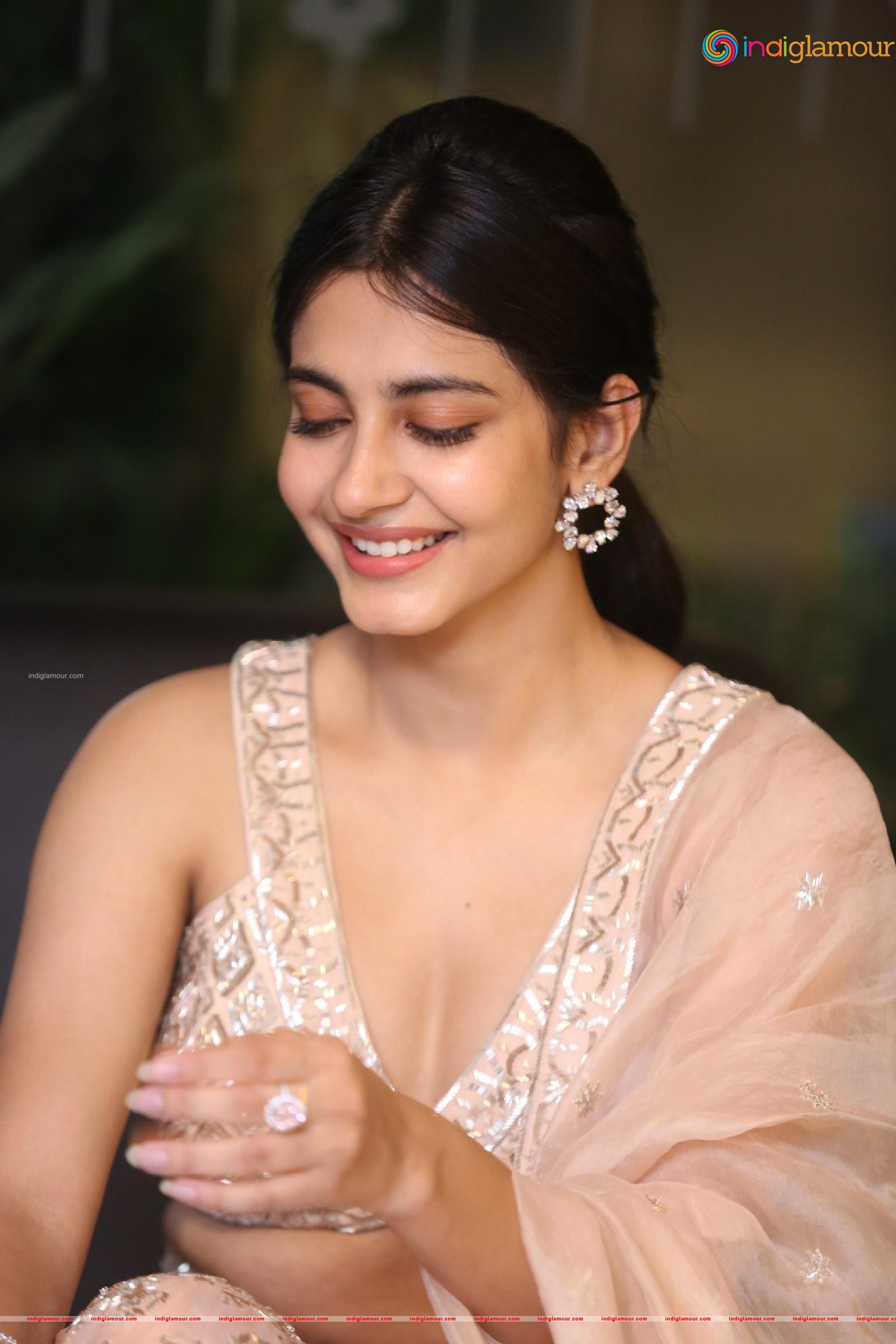 Pragati Srivastava Actress hd photo