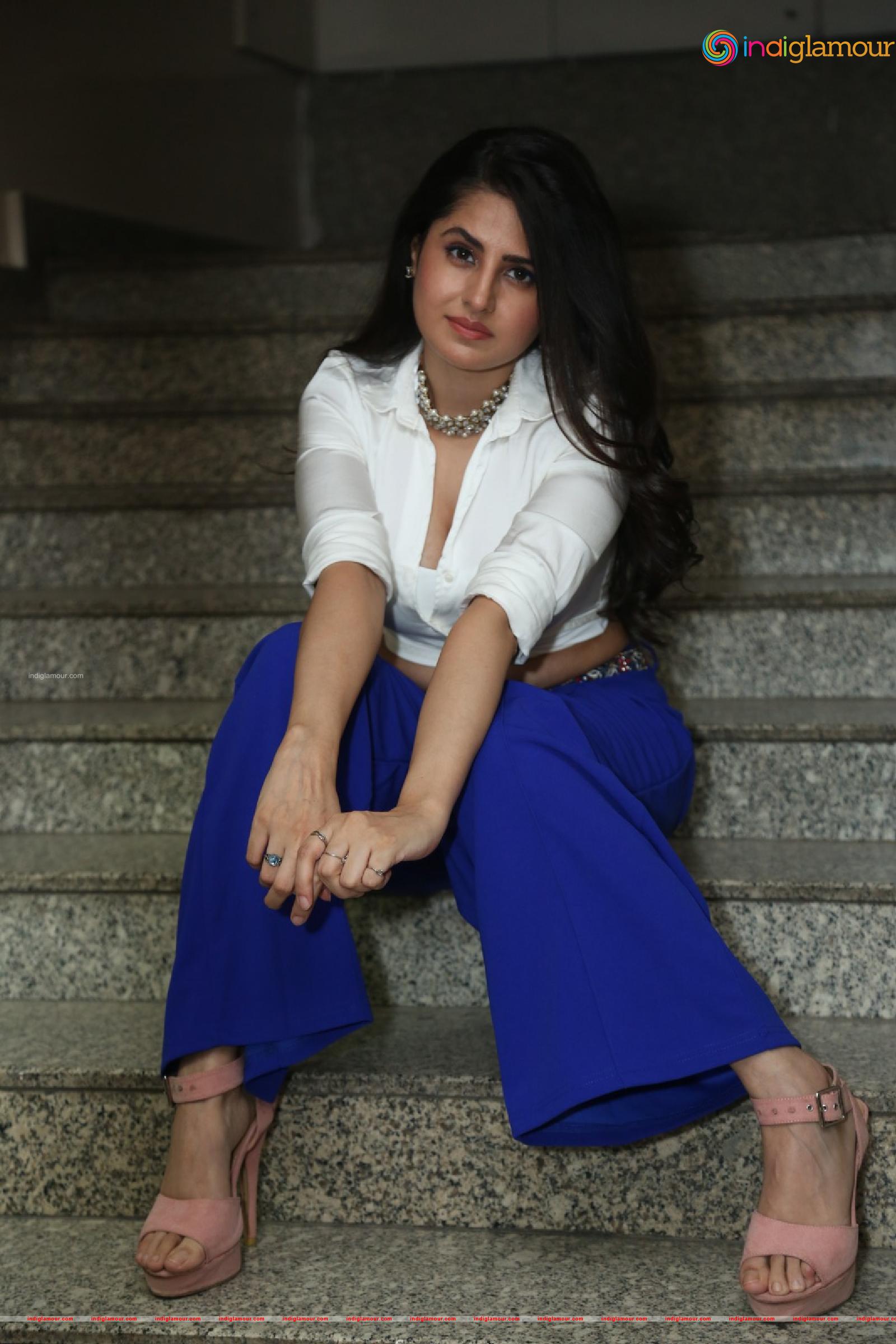 Garima Kaushal Actress hd photo