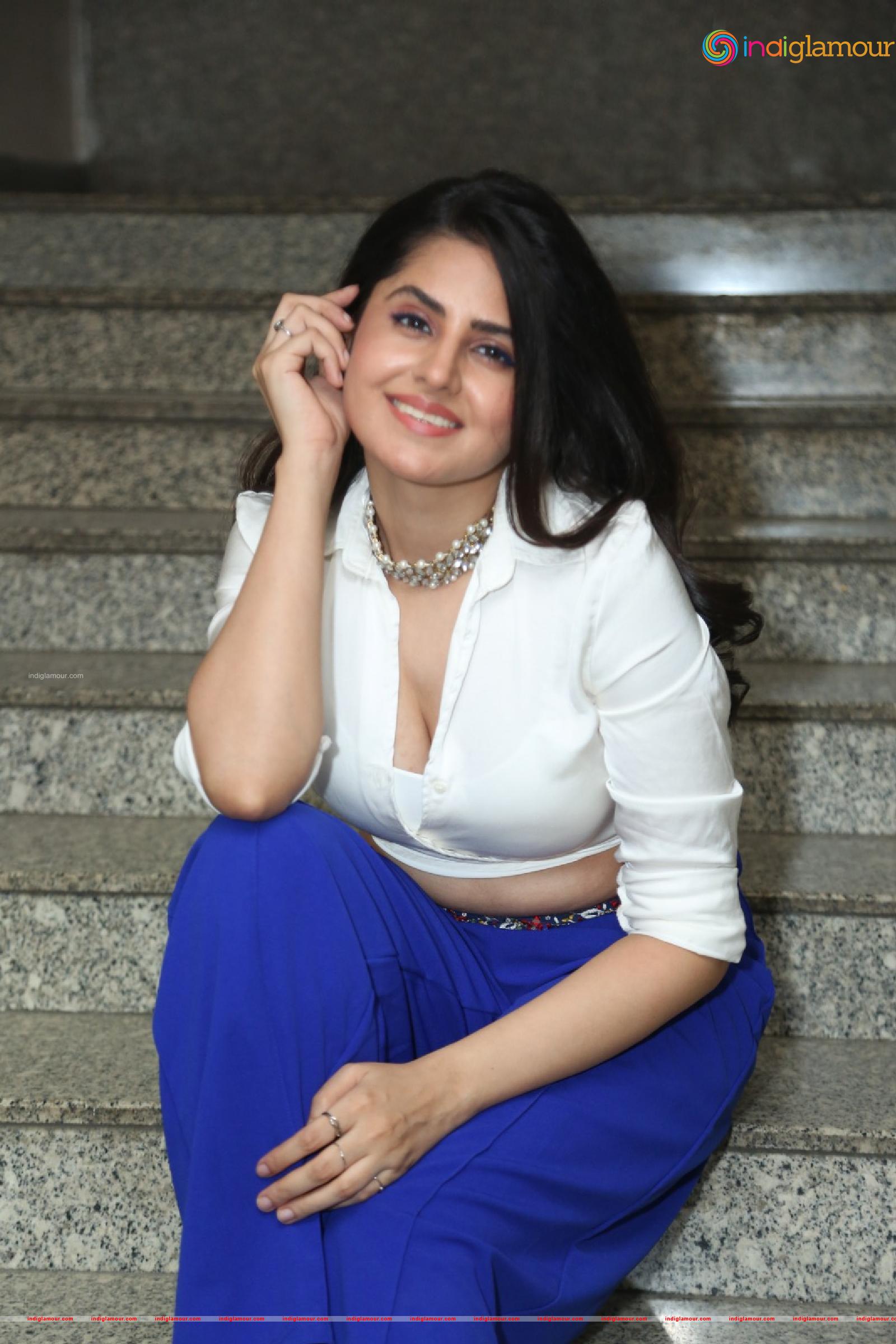 Garima Kaushal Actress hd photo