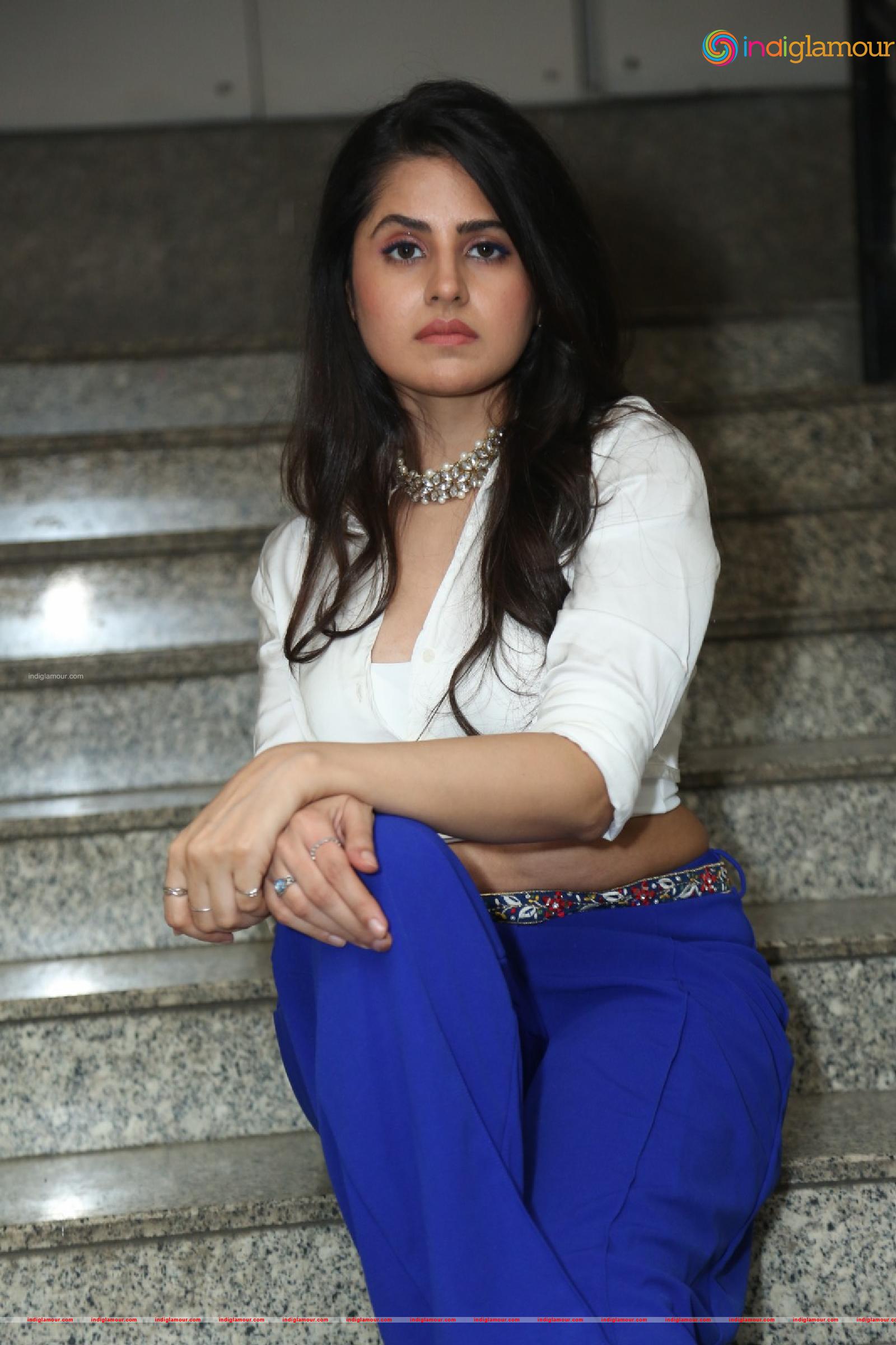 Garima Kaushal Actress hd photo