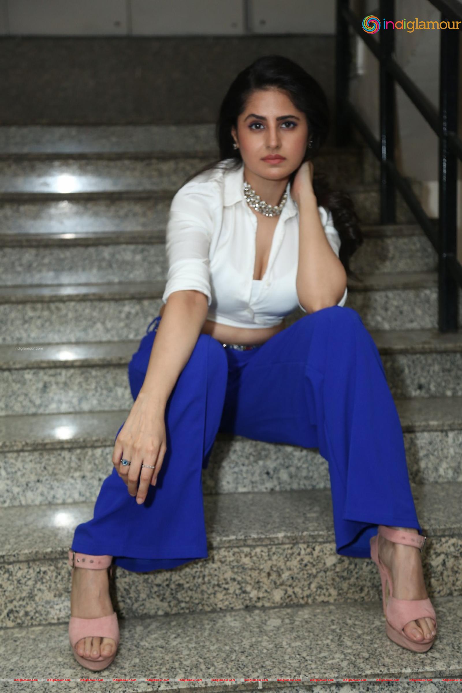 Garima Kaushal Actress hd photo