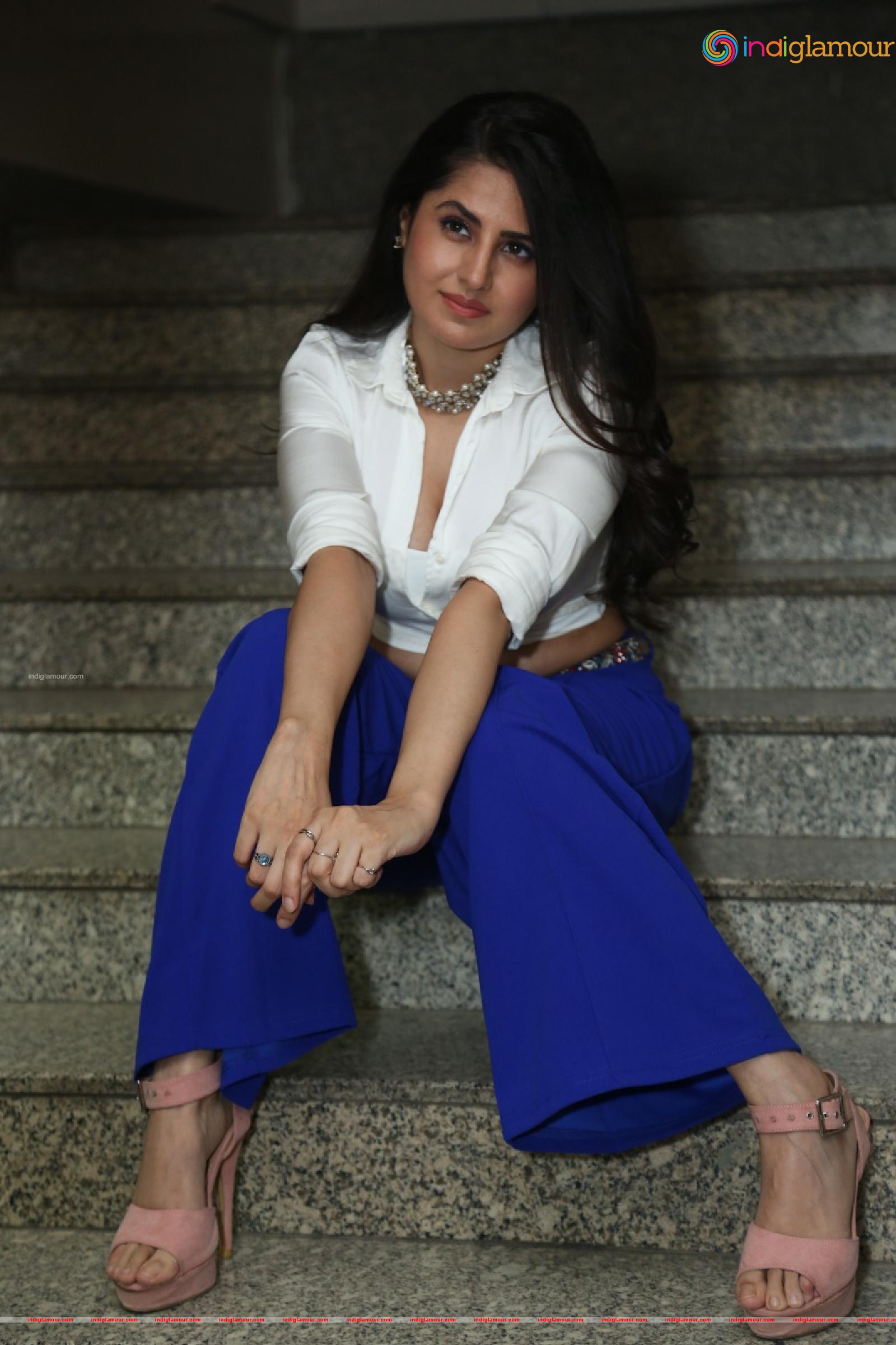 Garima Kaushal Actress hd photo