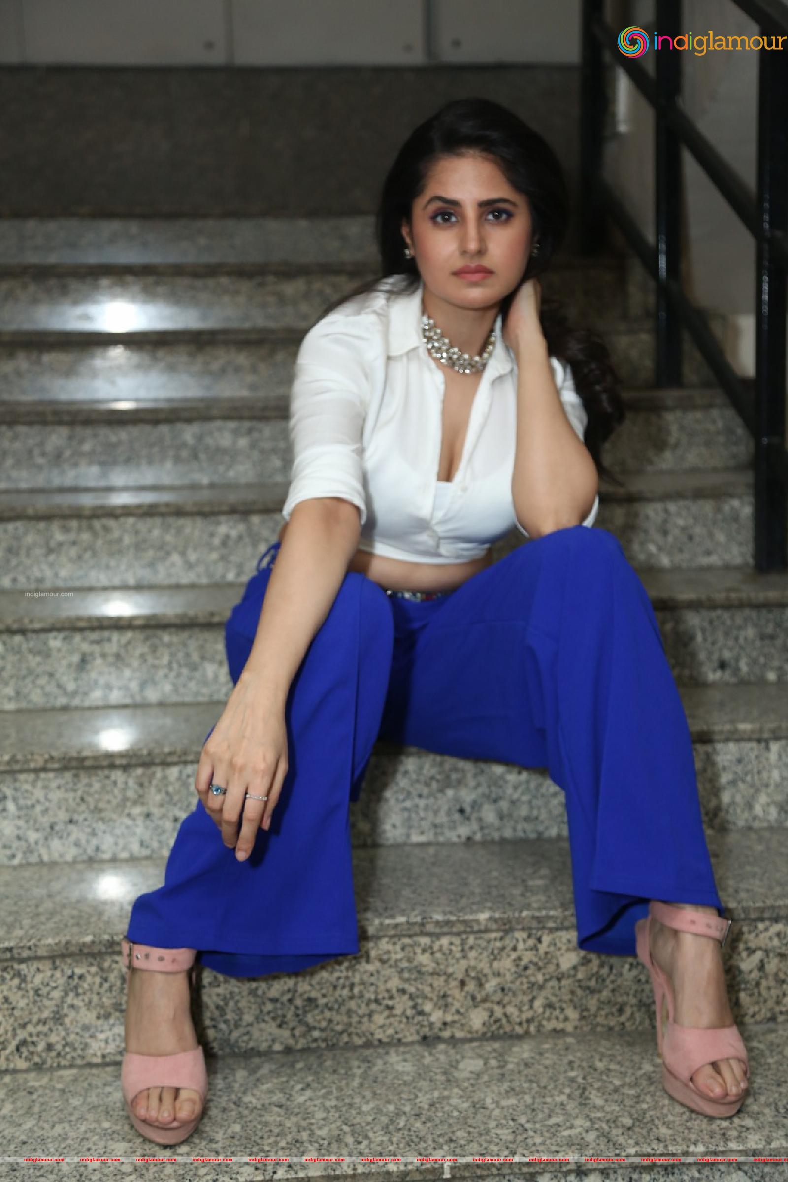Garima Kaushal Actress hd photo