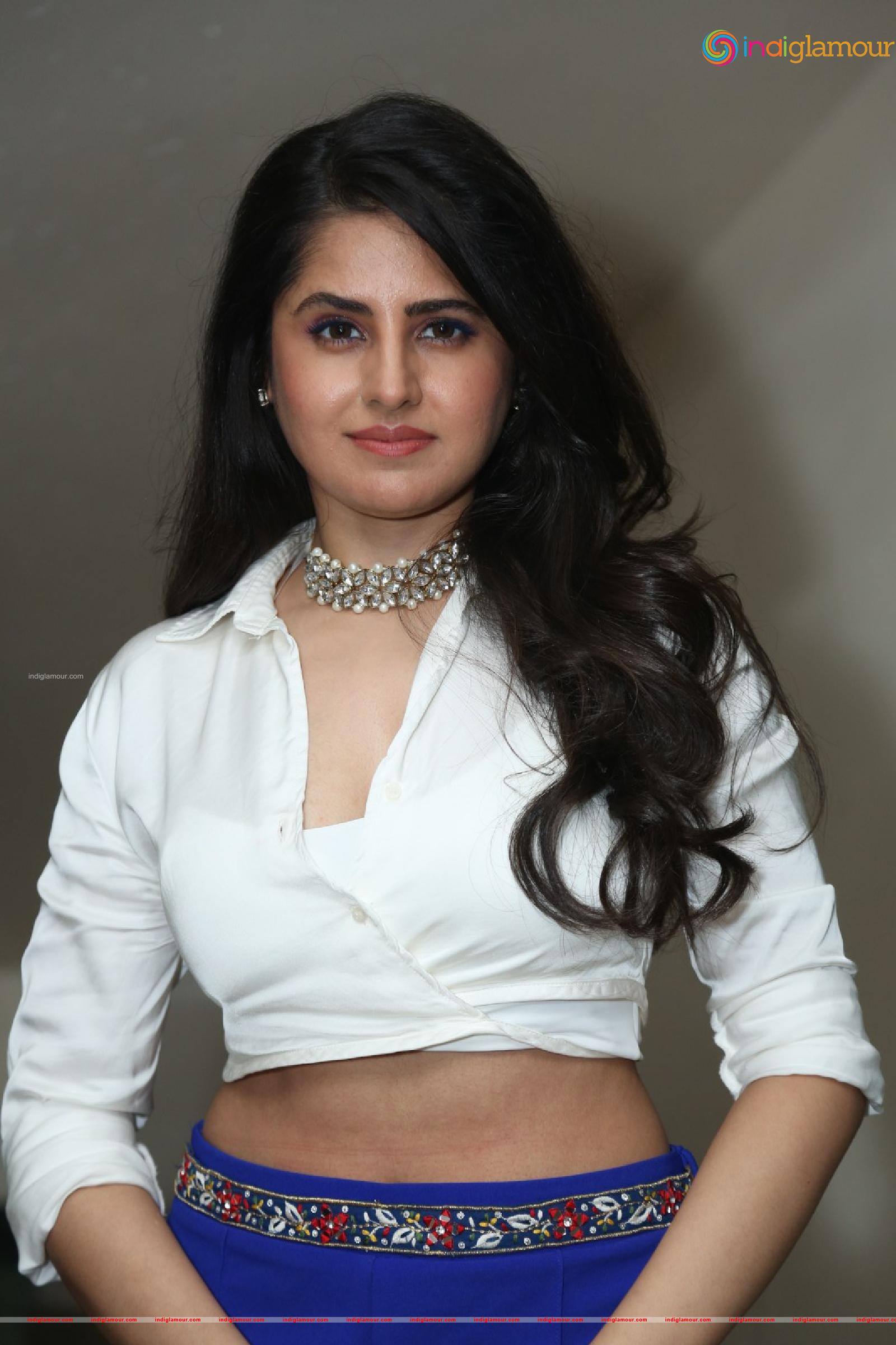 Garima Kaushal Actress hd photo