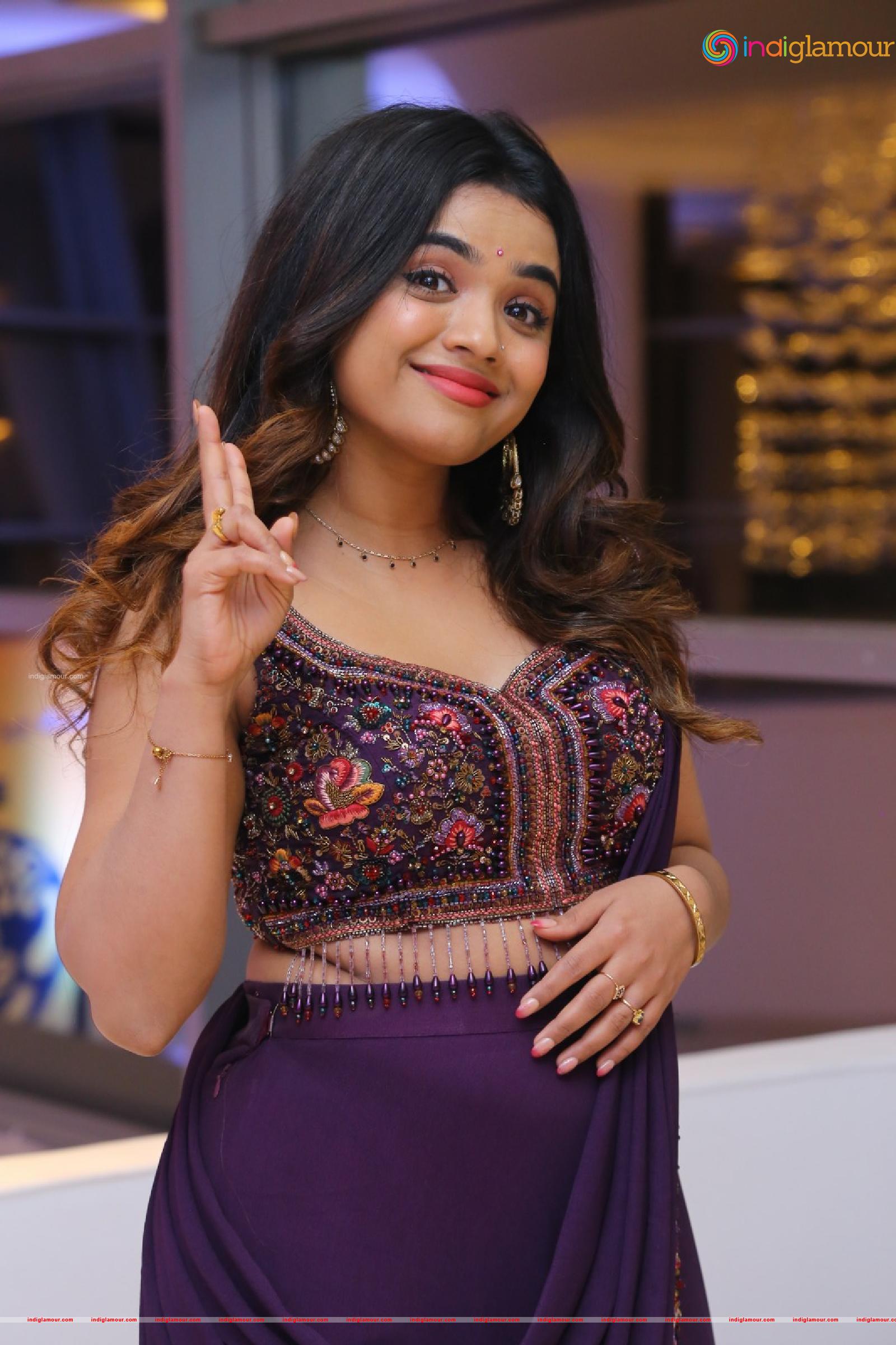 Arati Podi Actress hd photo