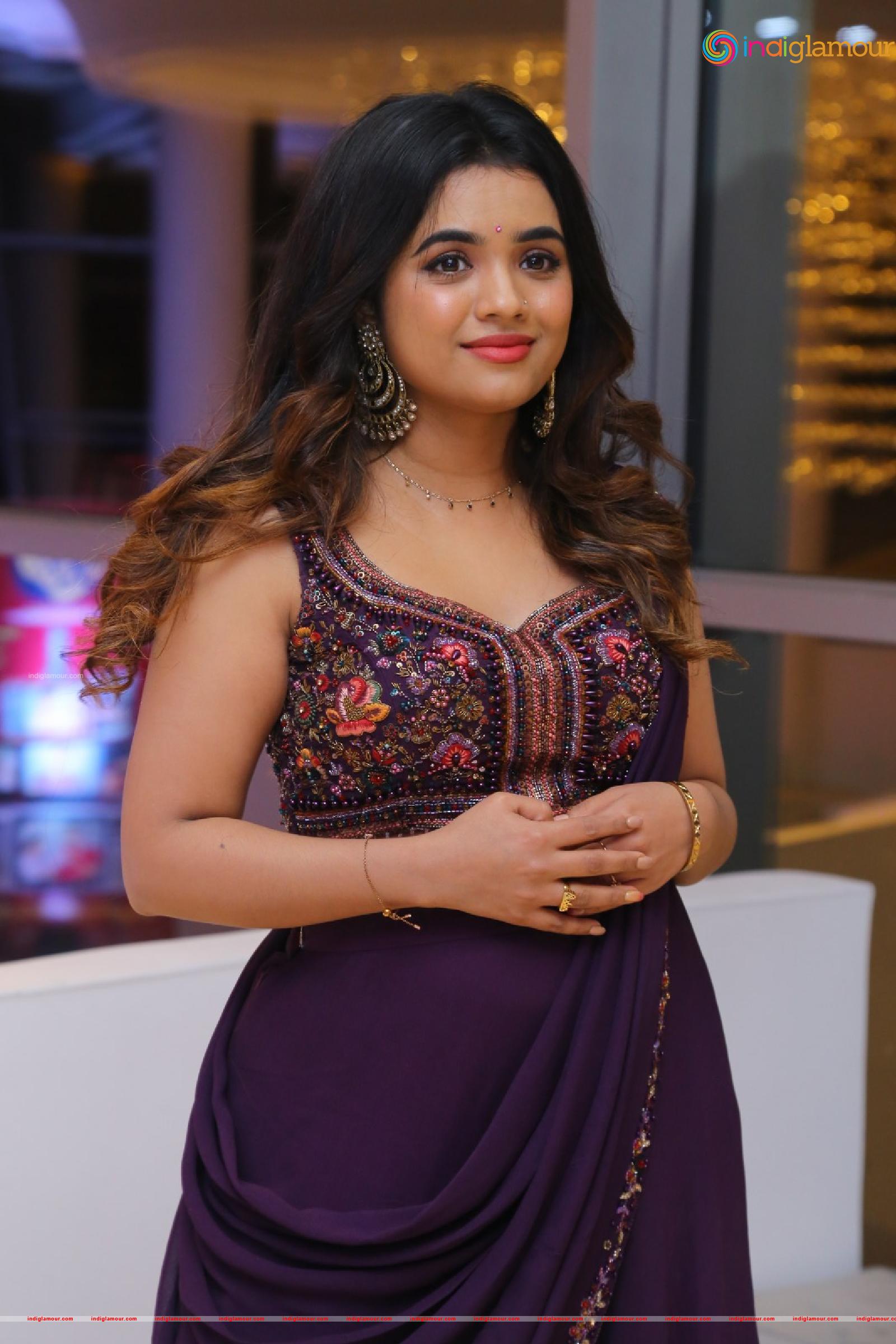 Arati Podi Actress hd photo