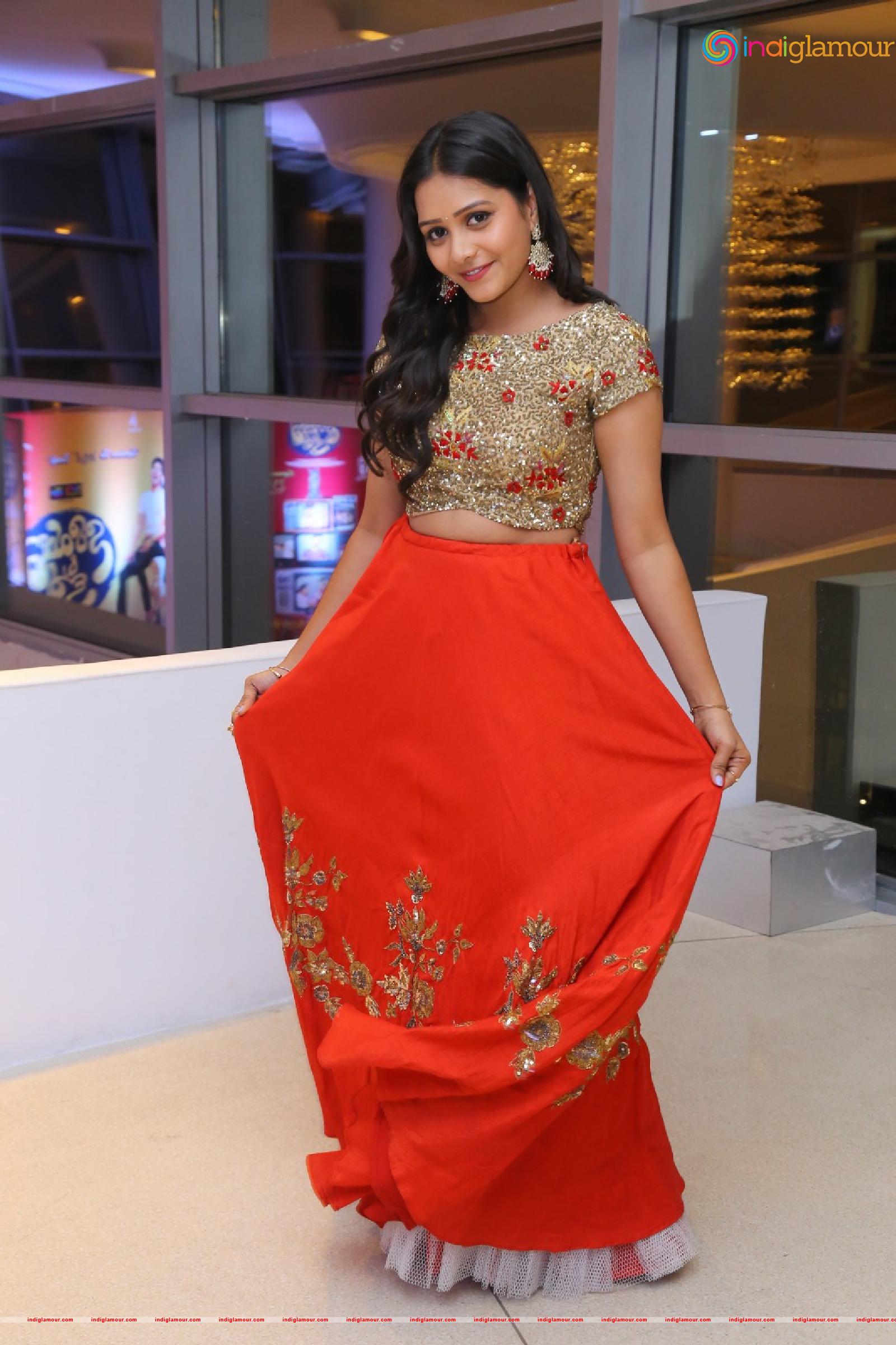 Yamini Actress hd photo