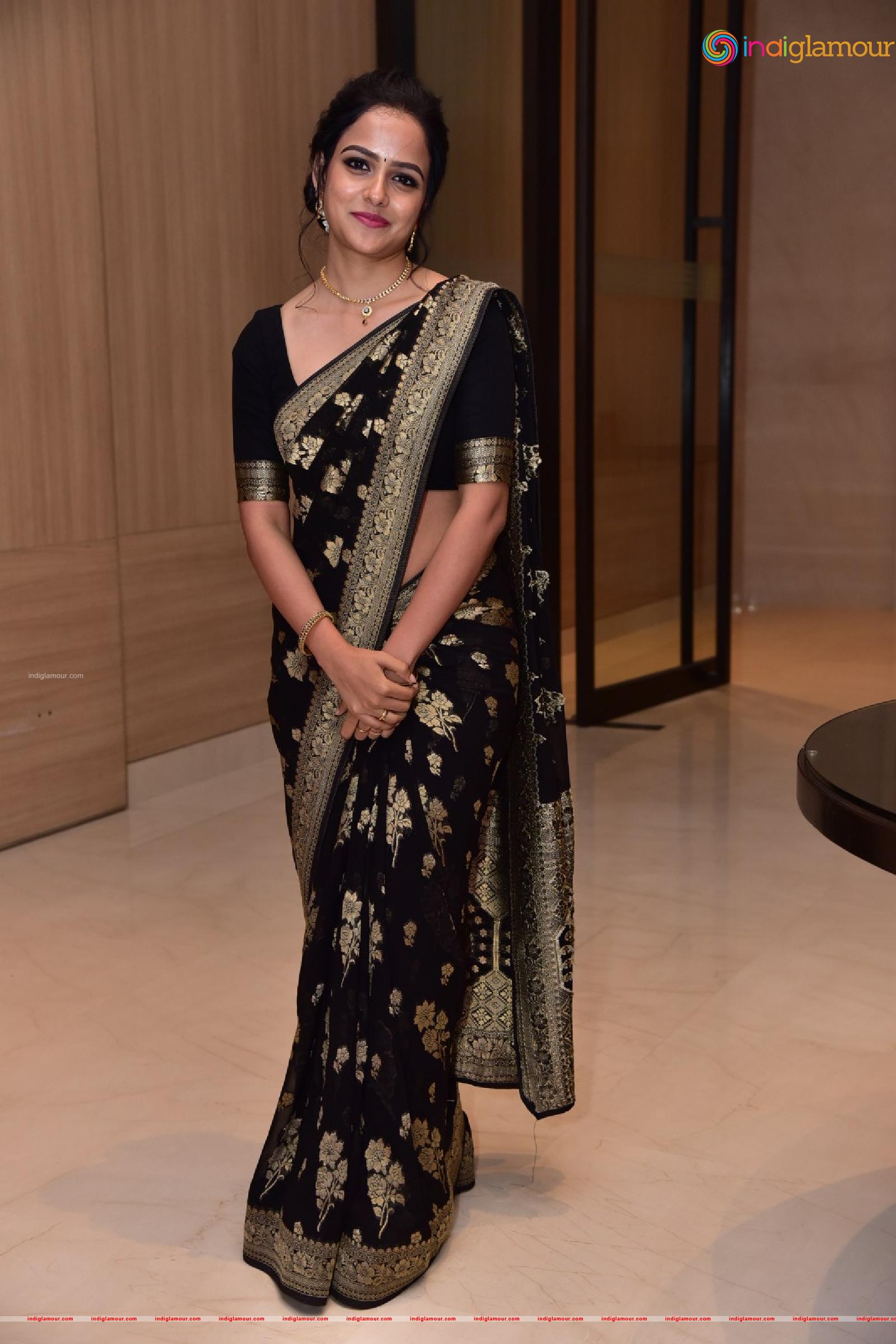Vaishnavi Chaitanya Actress hd photo