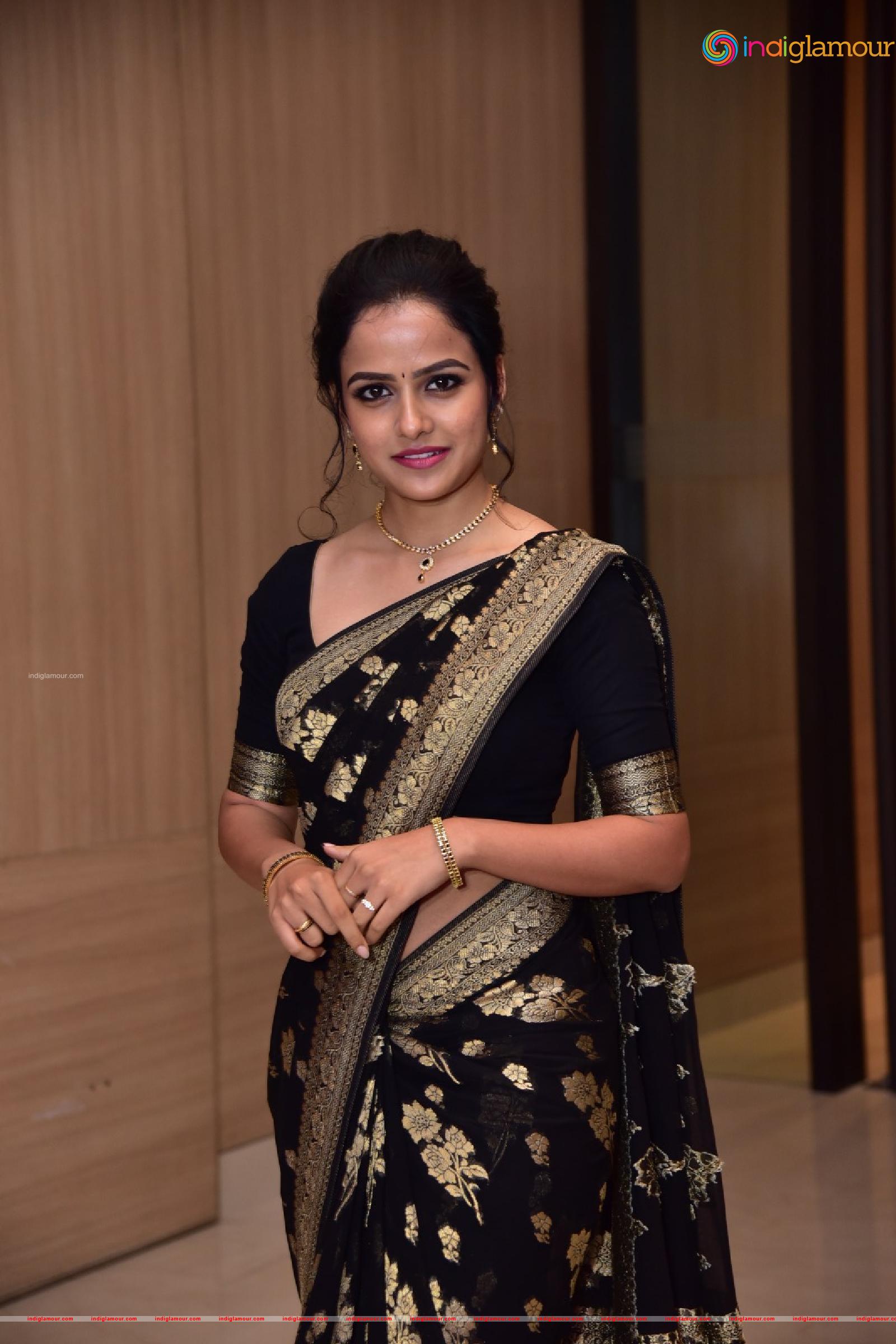 Vaishnavi Chaitanya Actress hd photo
