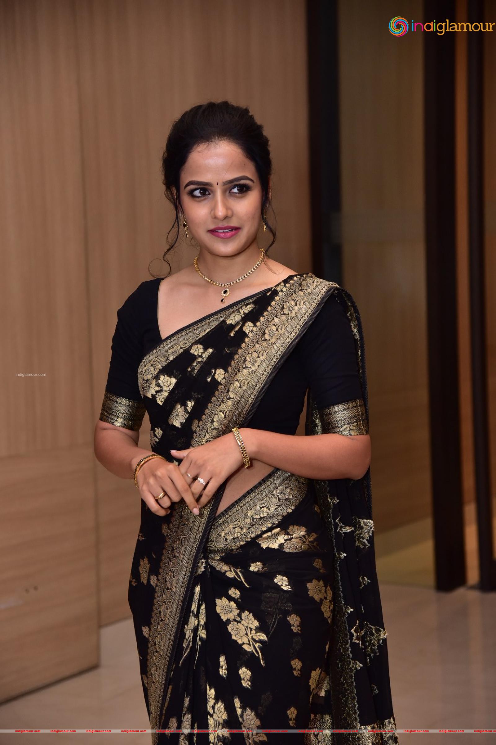 Vaishnavi Chaitanya Actress hd photo