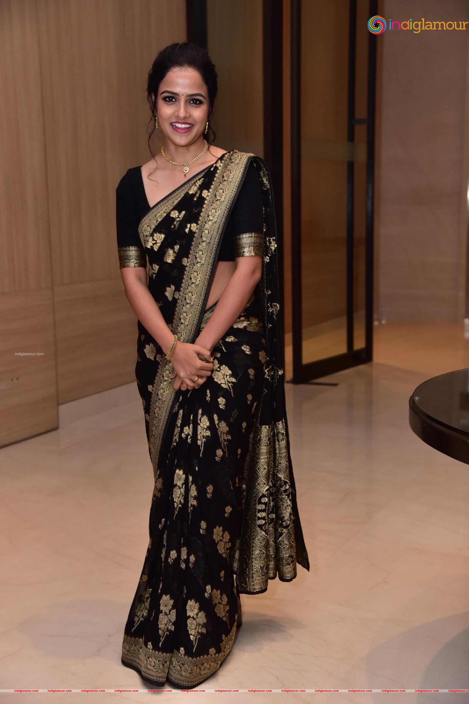 Vaishnavi Chaitanya Actress hd photo