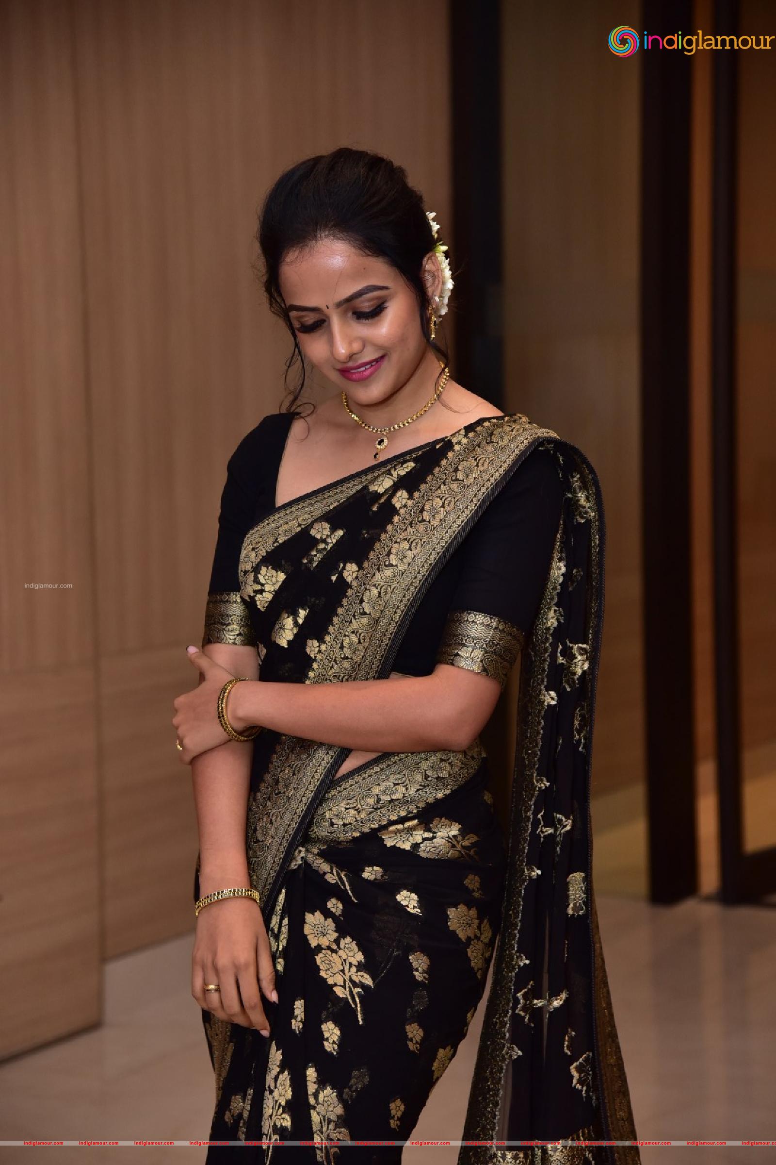 Vaishnavi Chaitanya Actress hd photo
