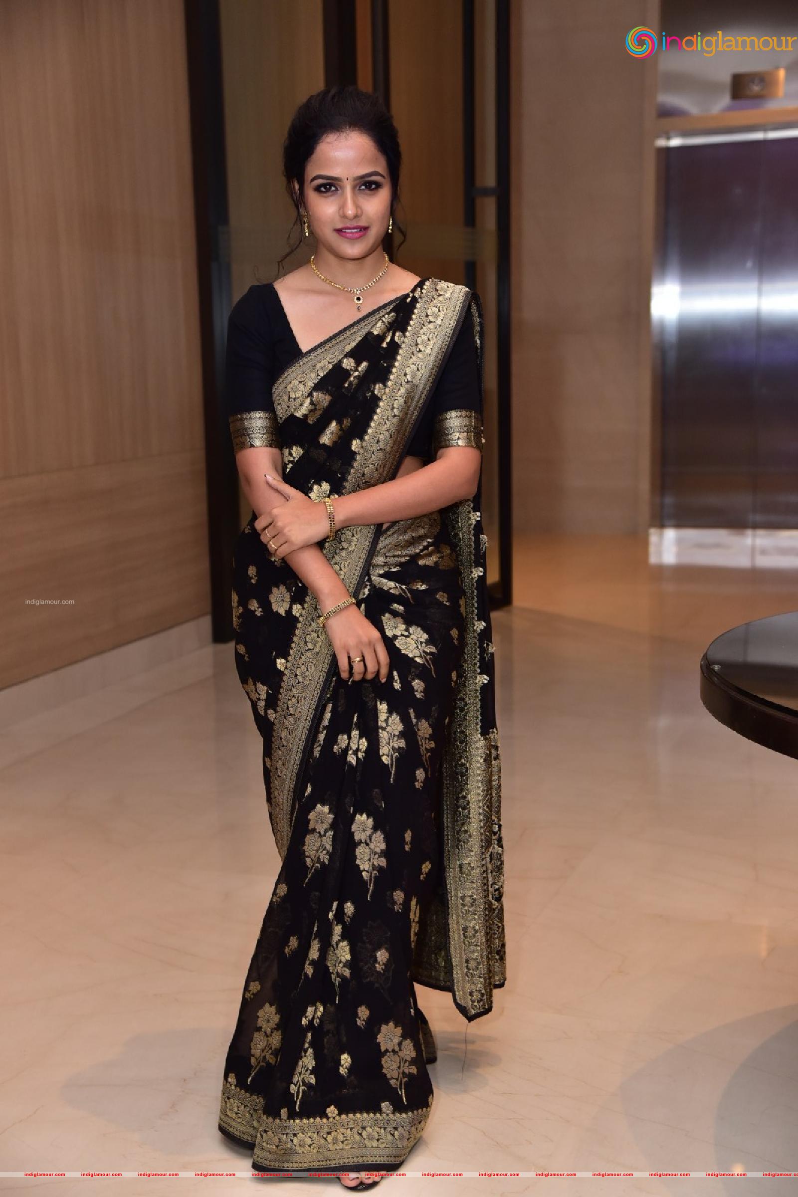 Vaishnavi Chaitanya Actress hd photo