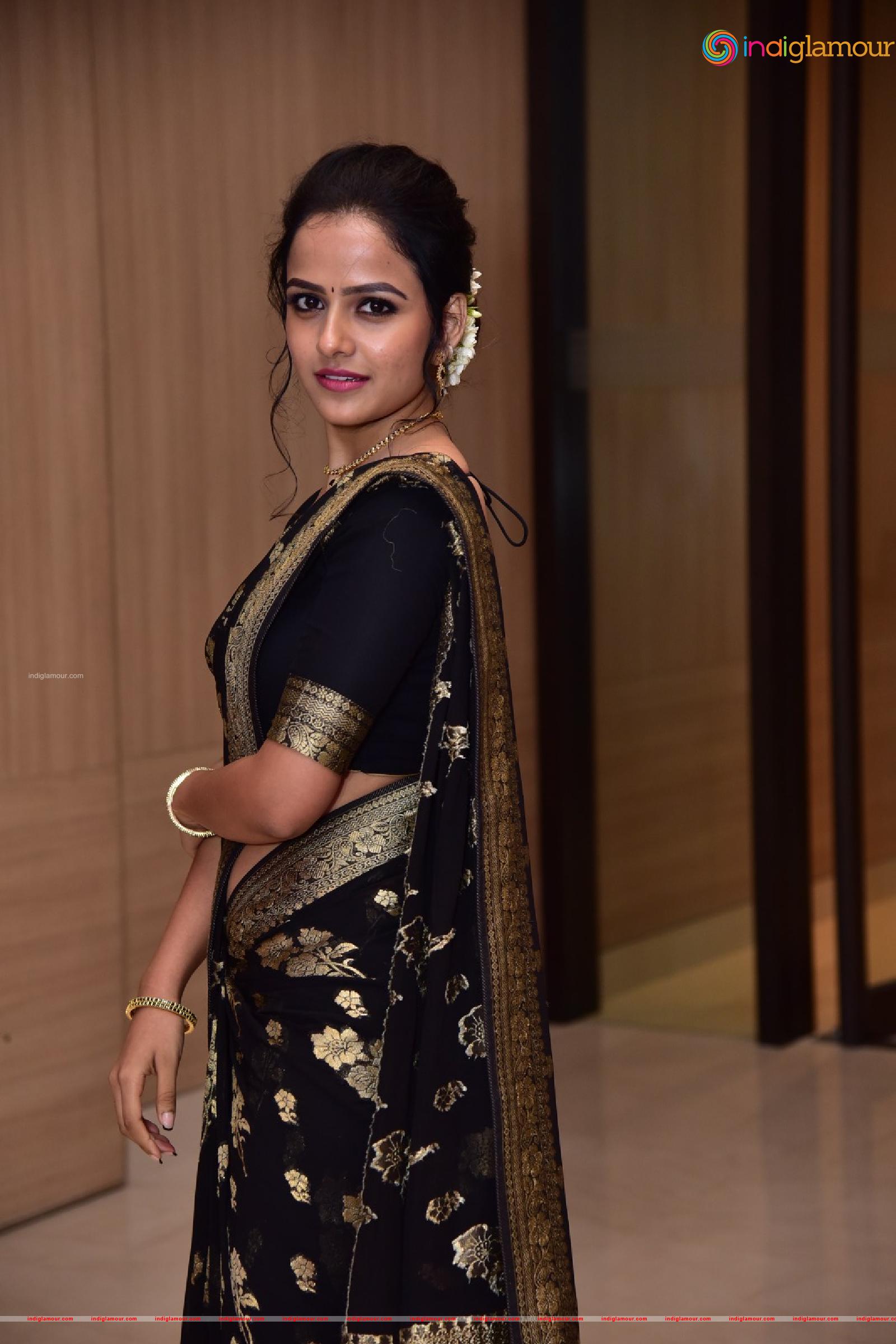 Vaishnavi Chaitanya Actress hd photo