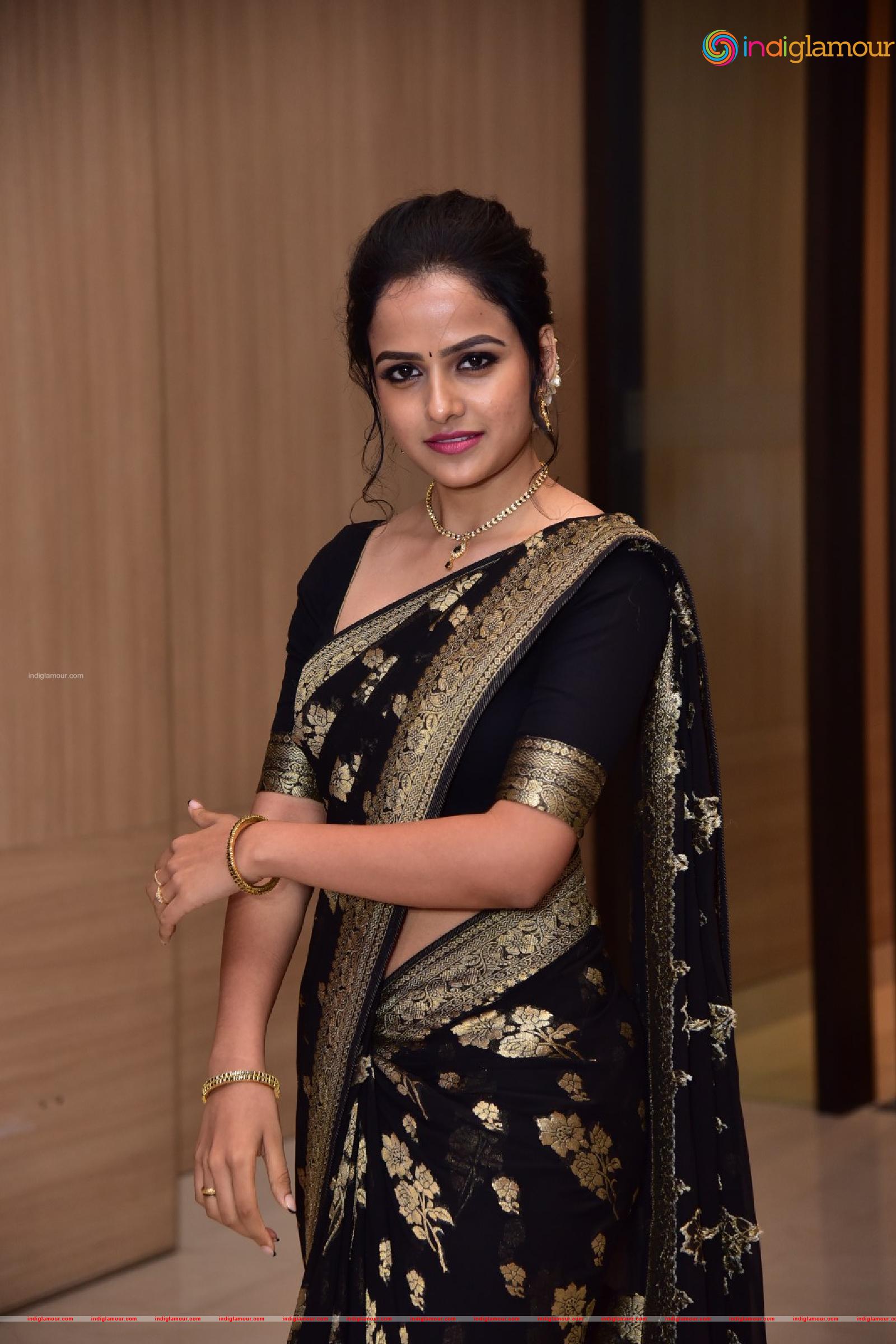 Vaishnavi Chaitanya Actress hd photo